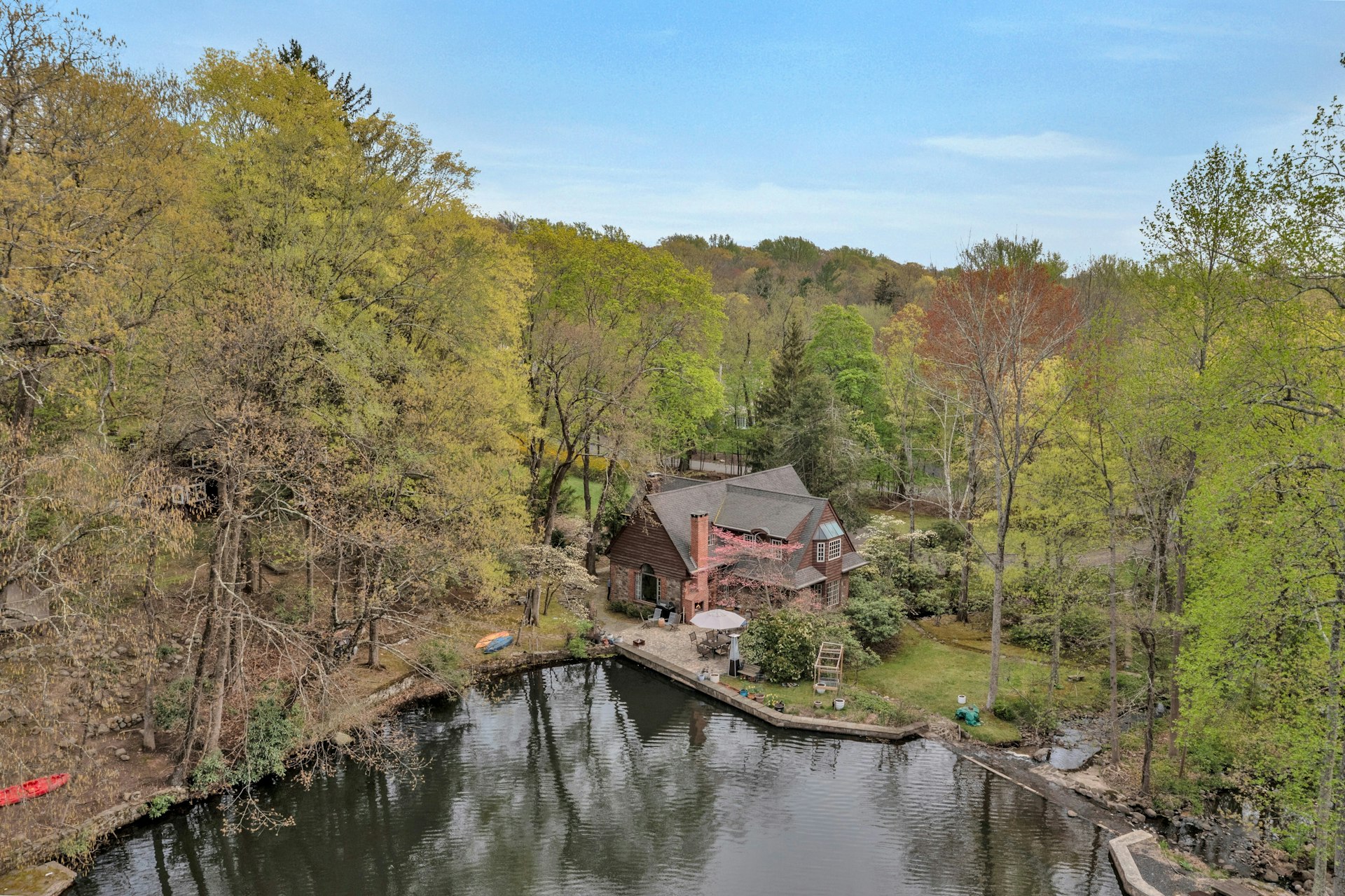 17 Hillside Avenue