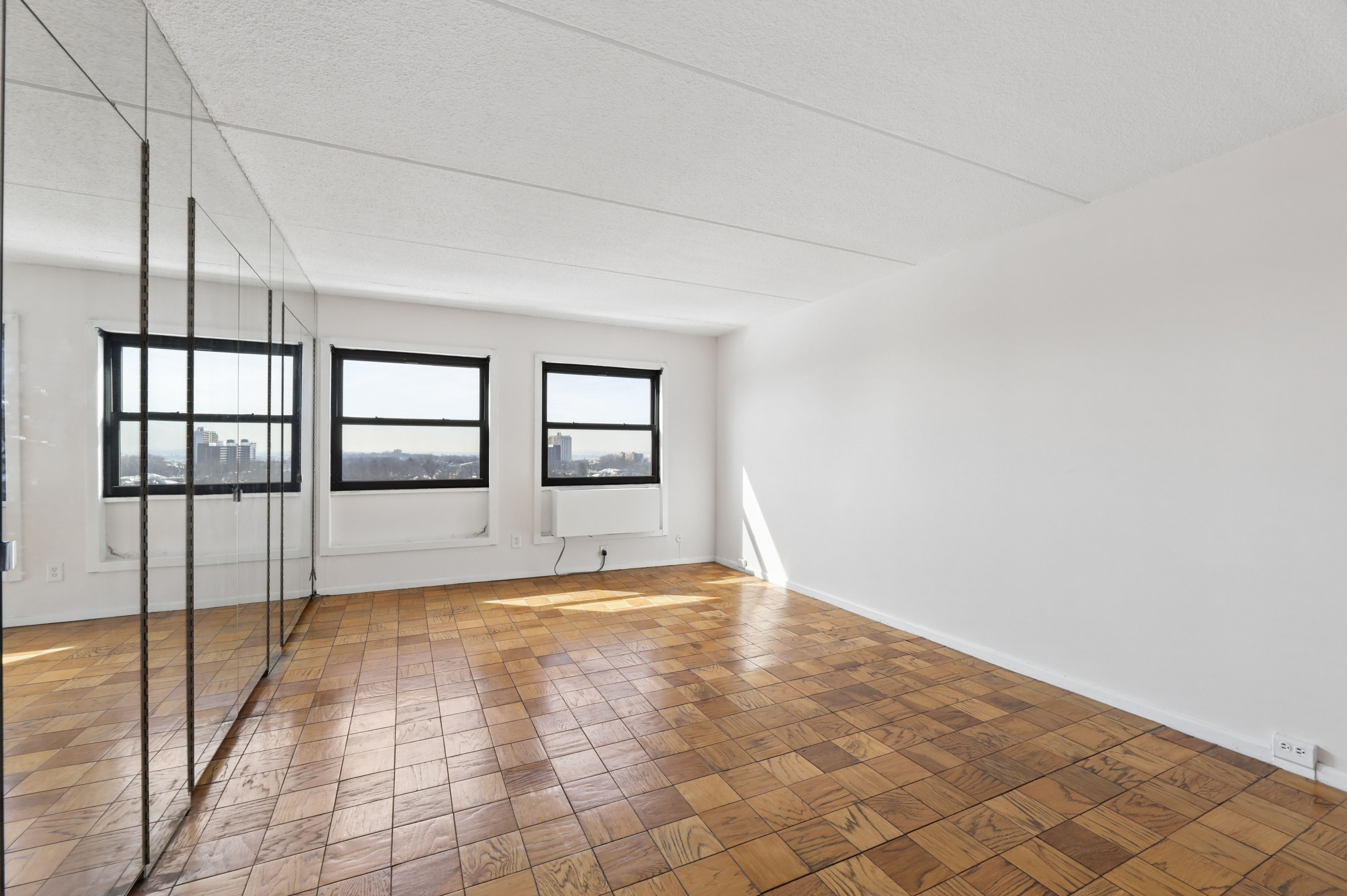 1600 Center Unit# 12F