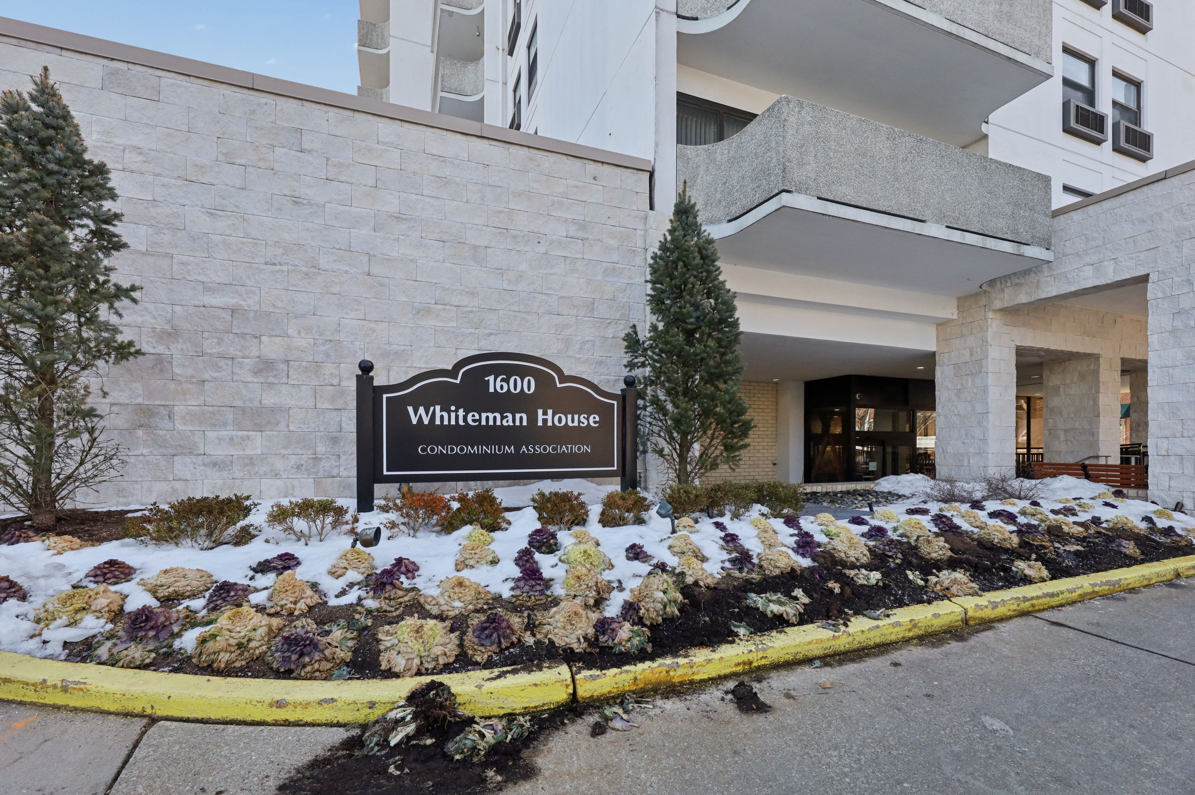 1600 Center Unit# 12F