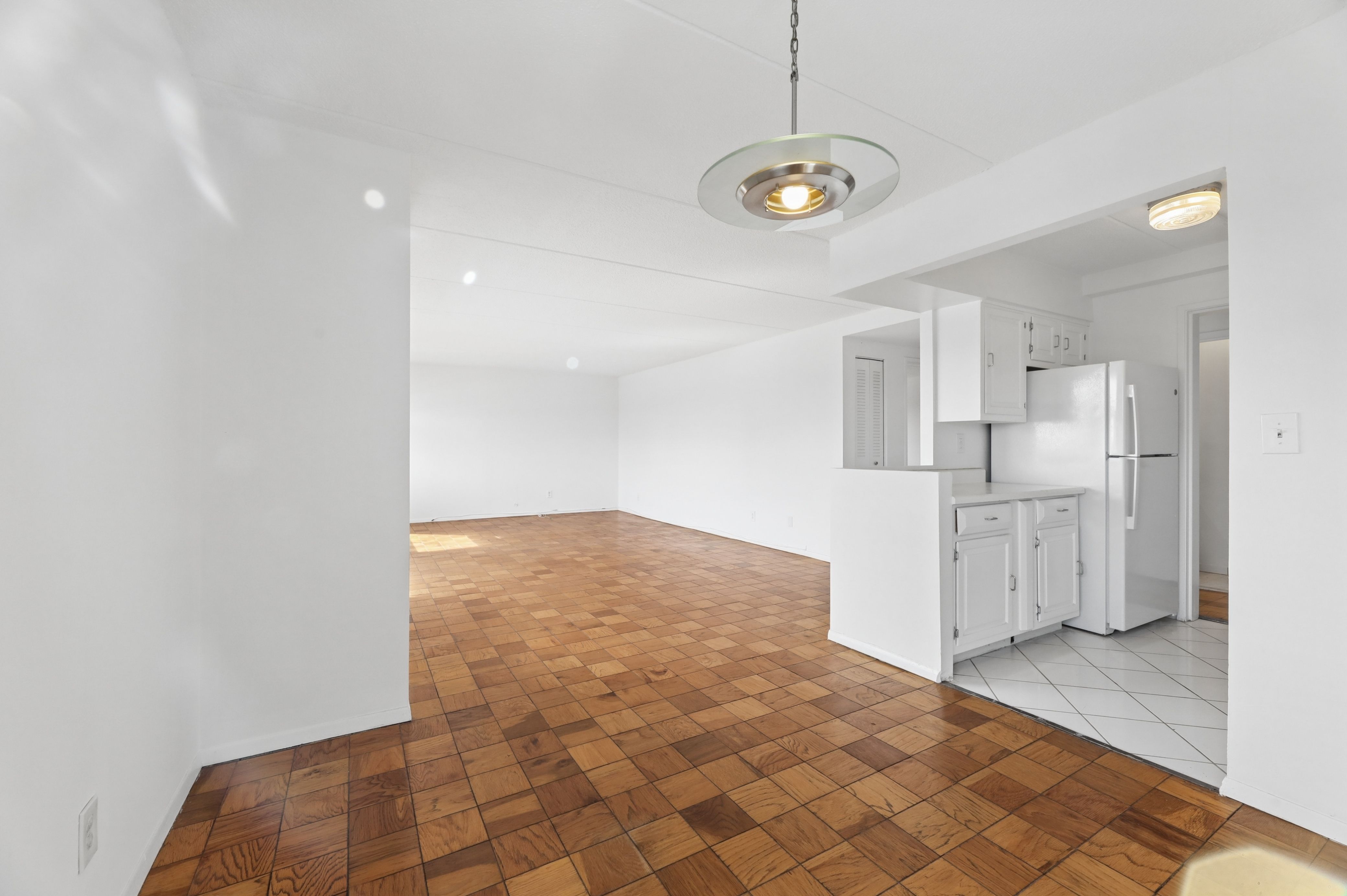 1600 Center Unit# 12F