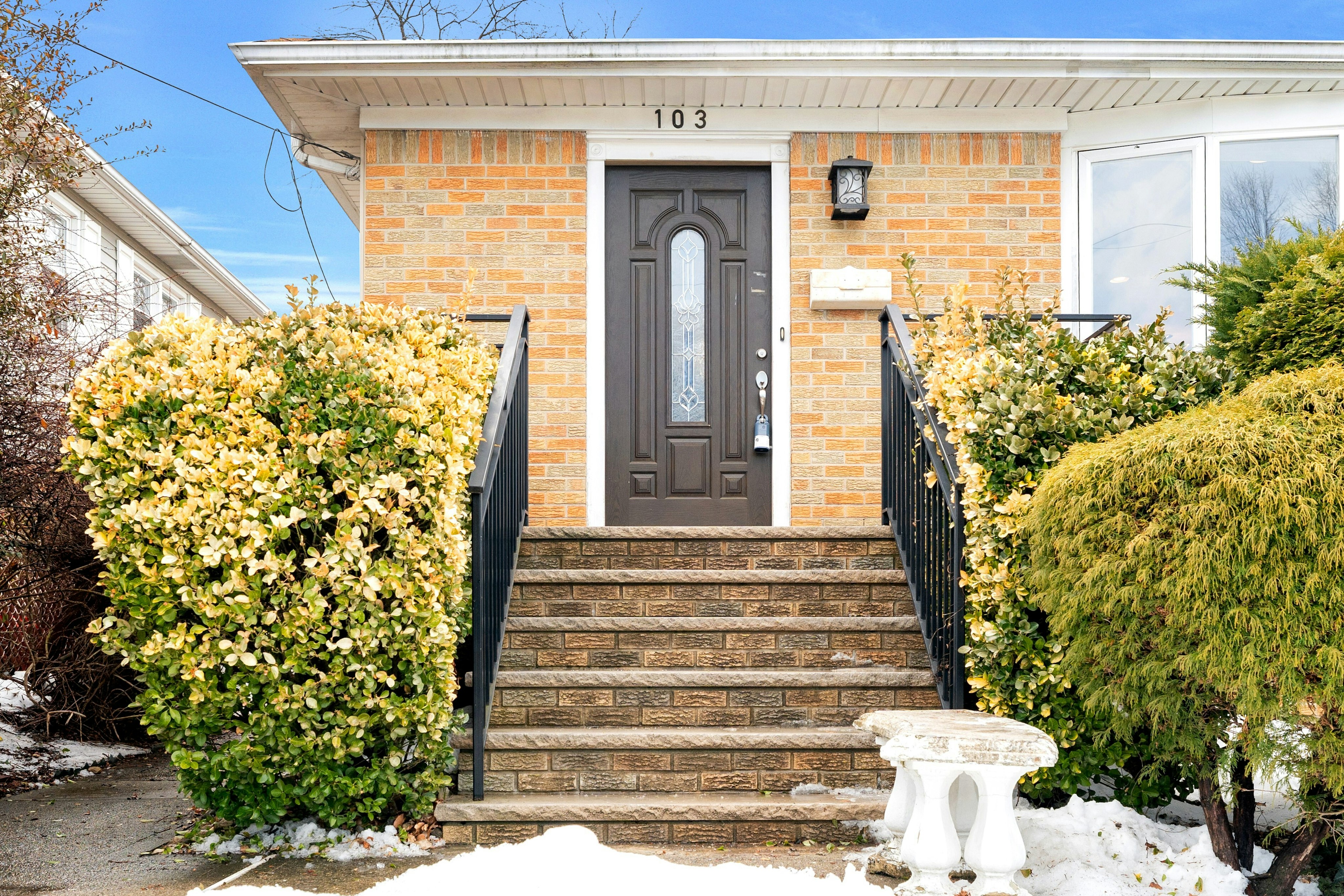 103 Lincoln Avenue 