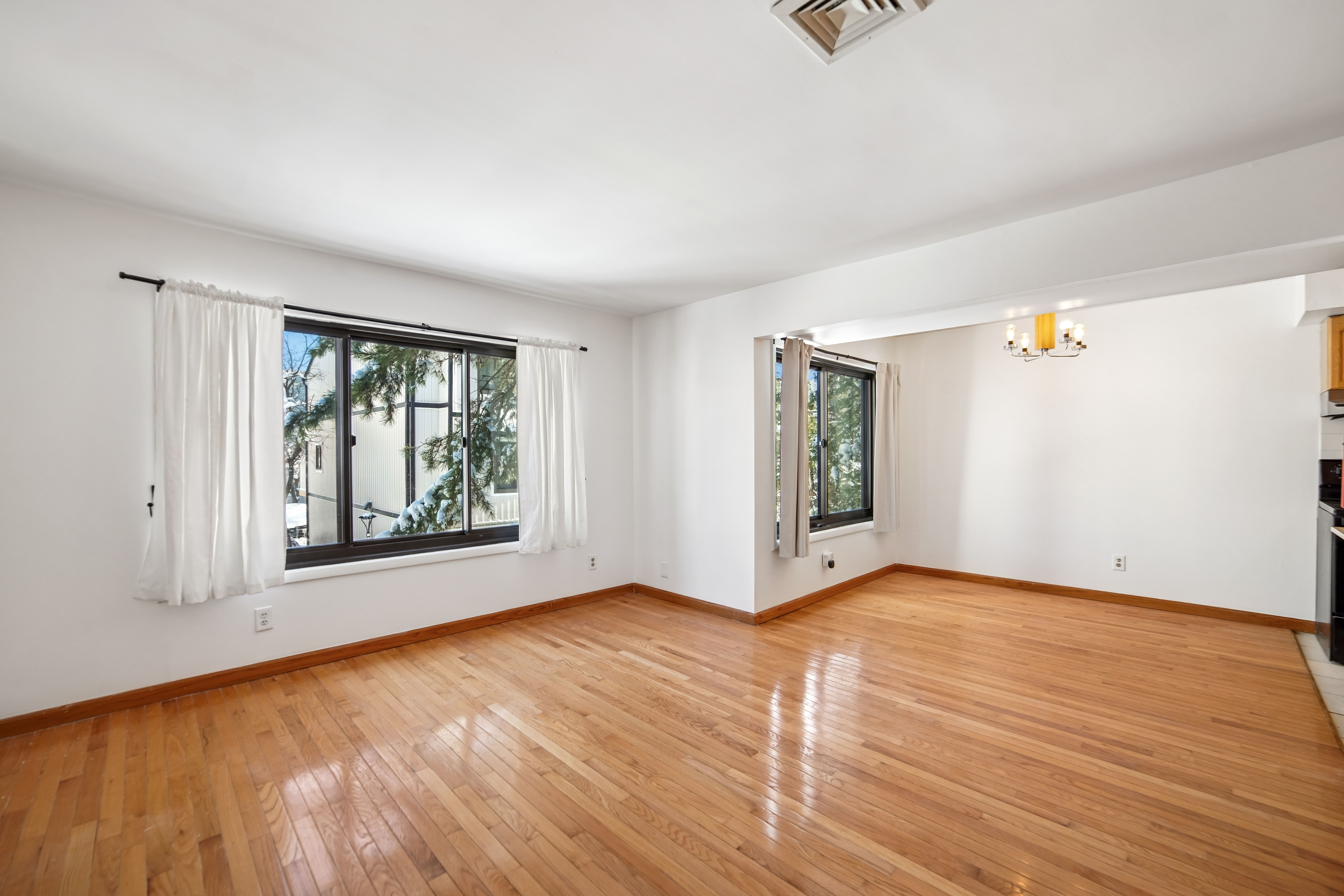 1491 John Street #10