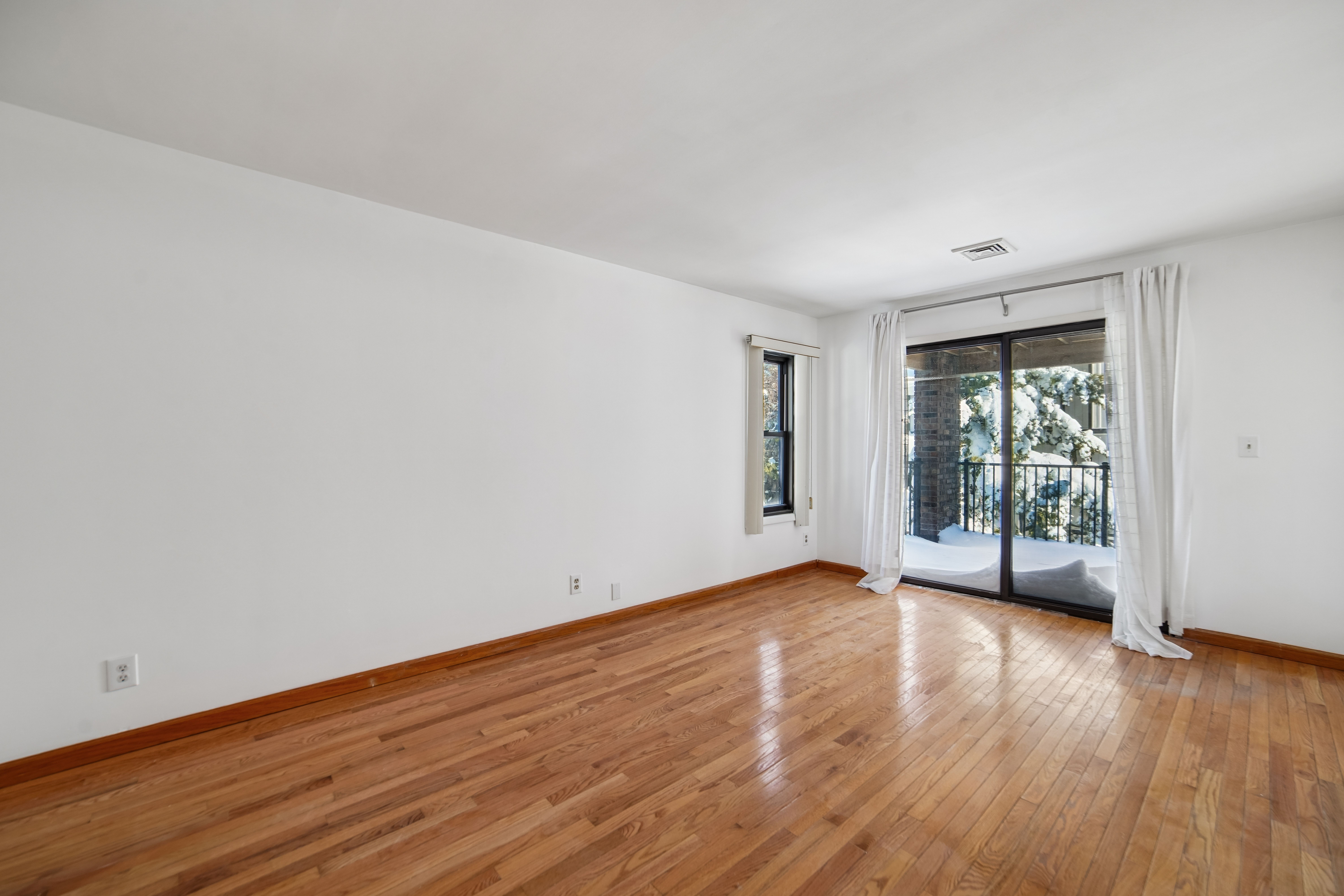 1491 John Street #10