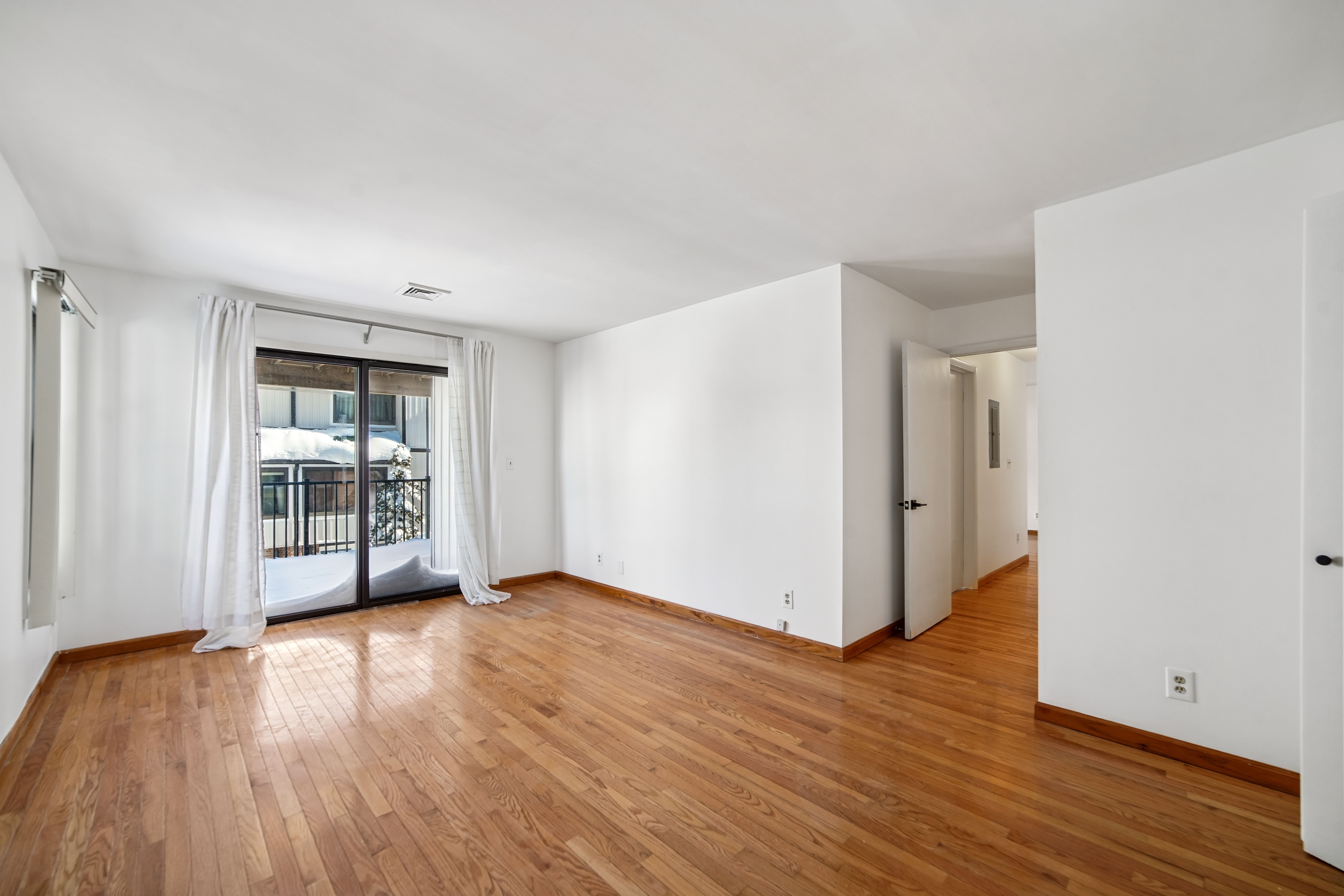 1491 John Street #10