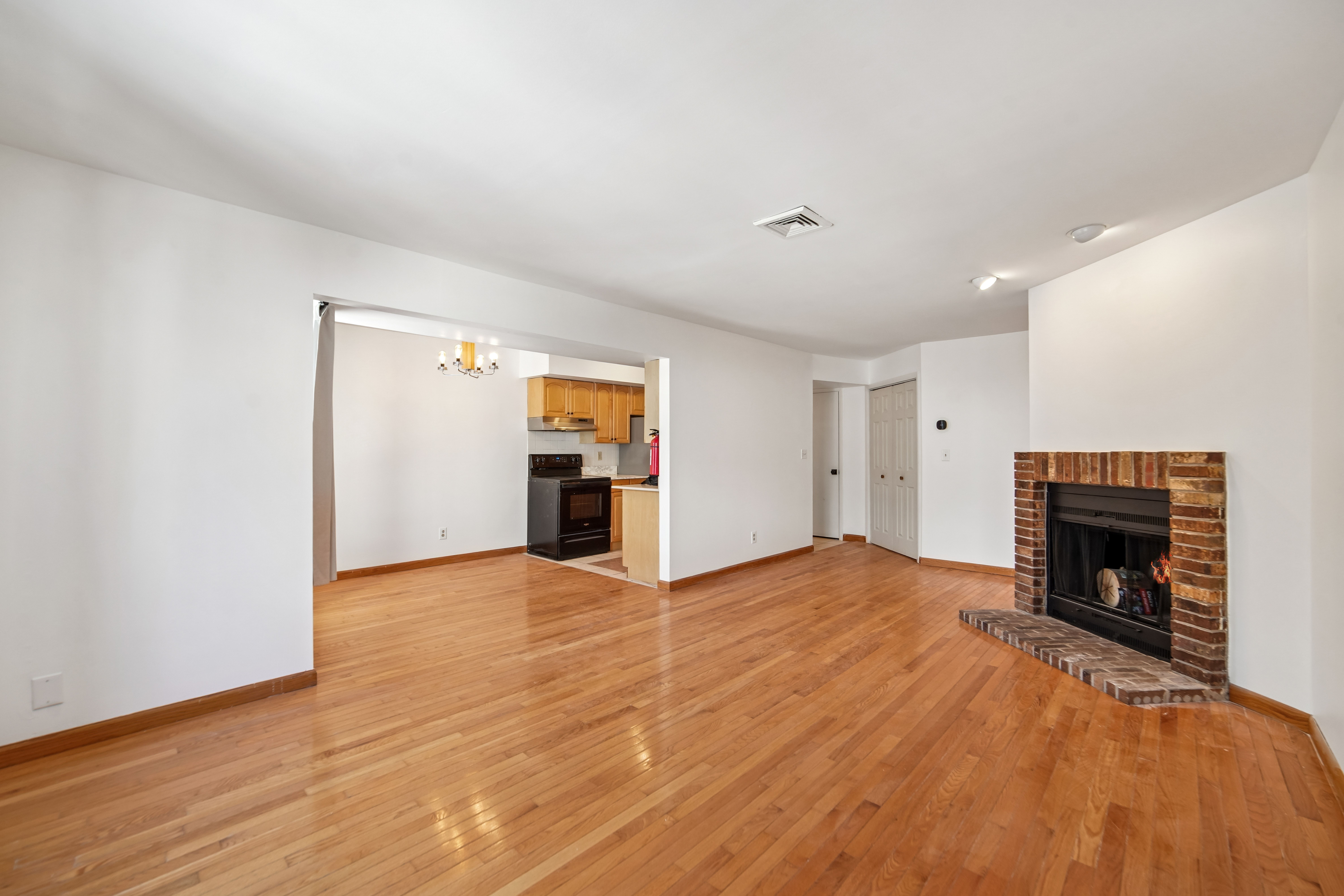 1491 John Street #10
