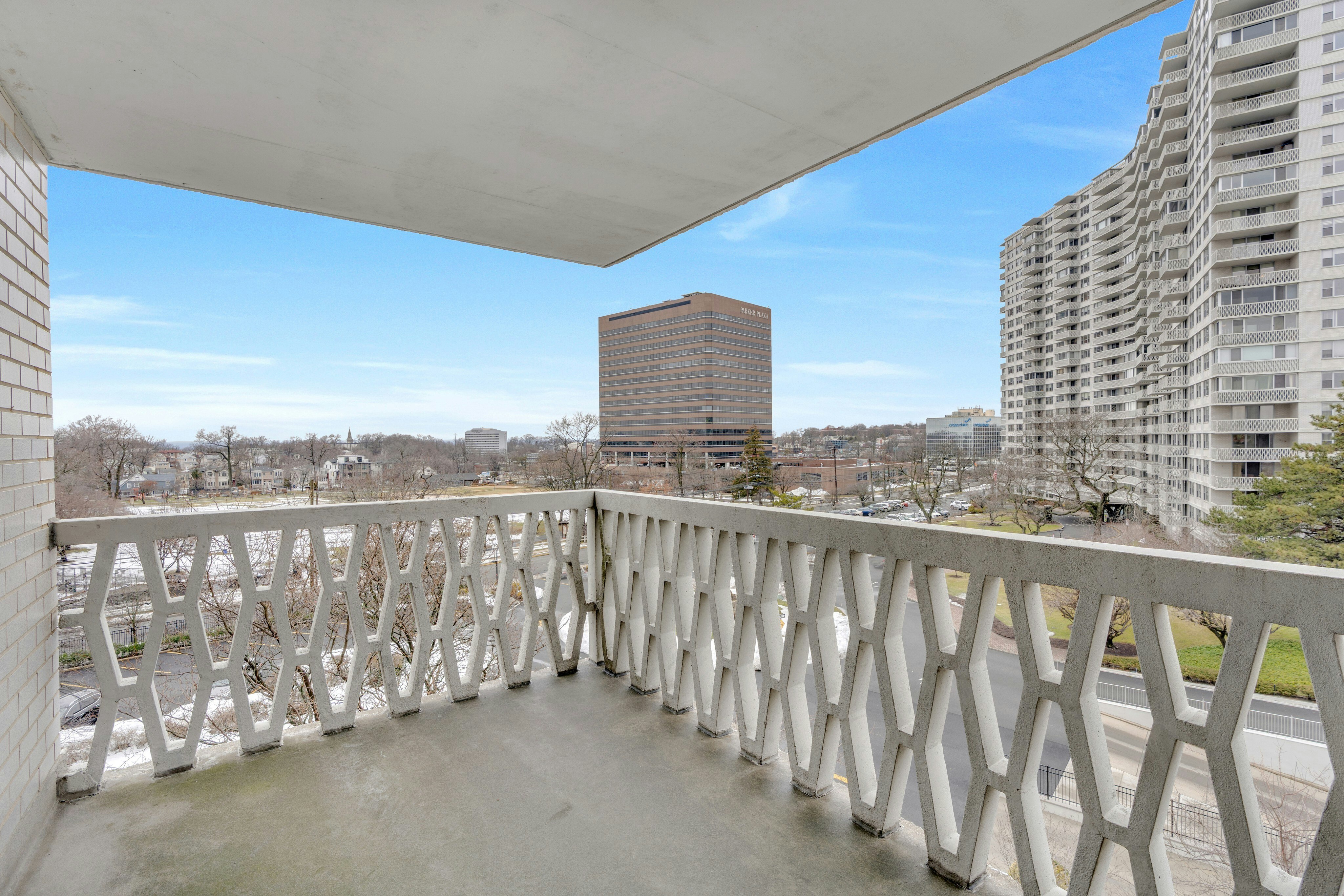 2000 Linwood Avenue 5A