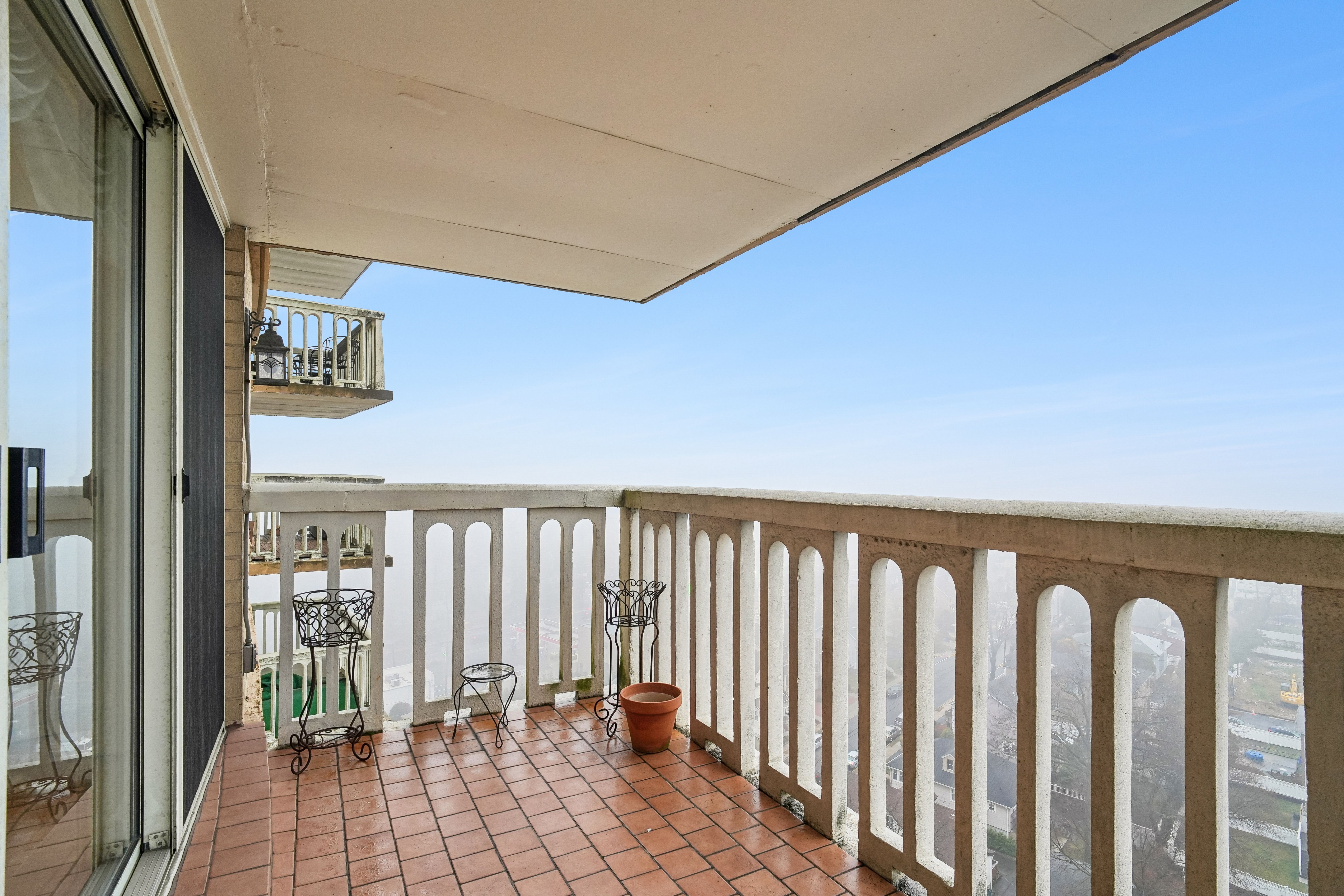 555 North Avenue #17U 