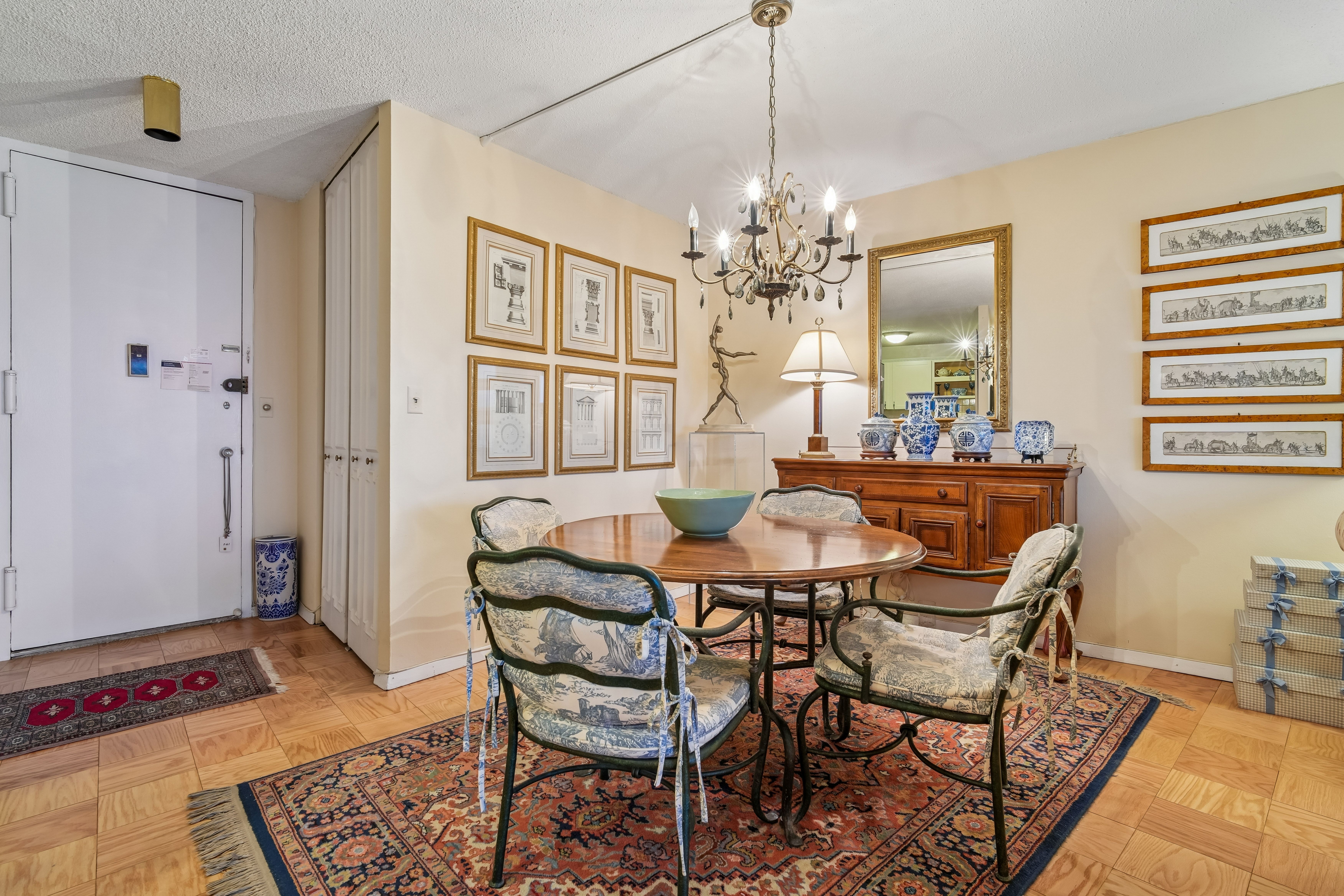 555 North Avenue #17U 