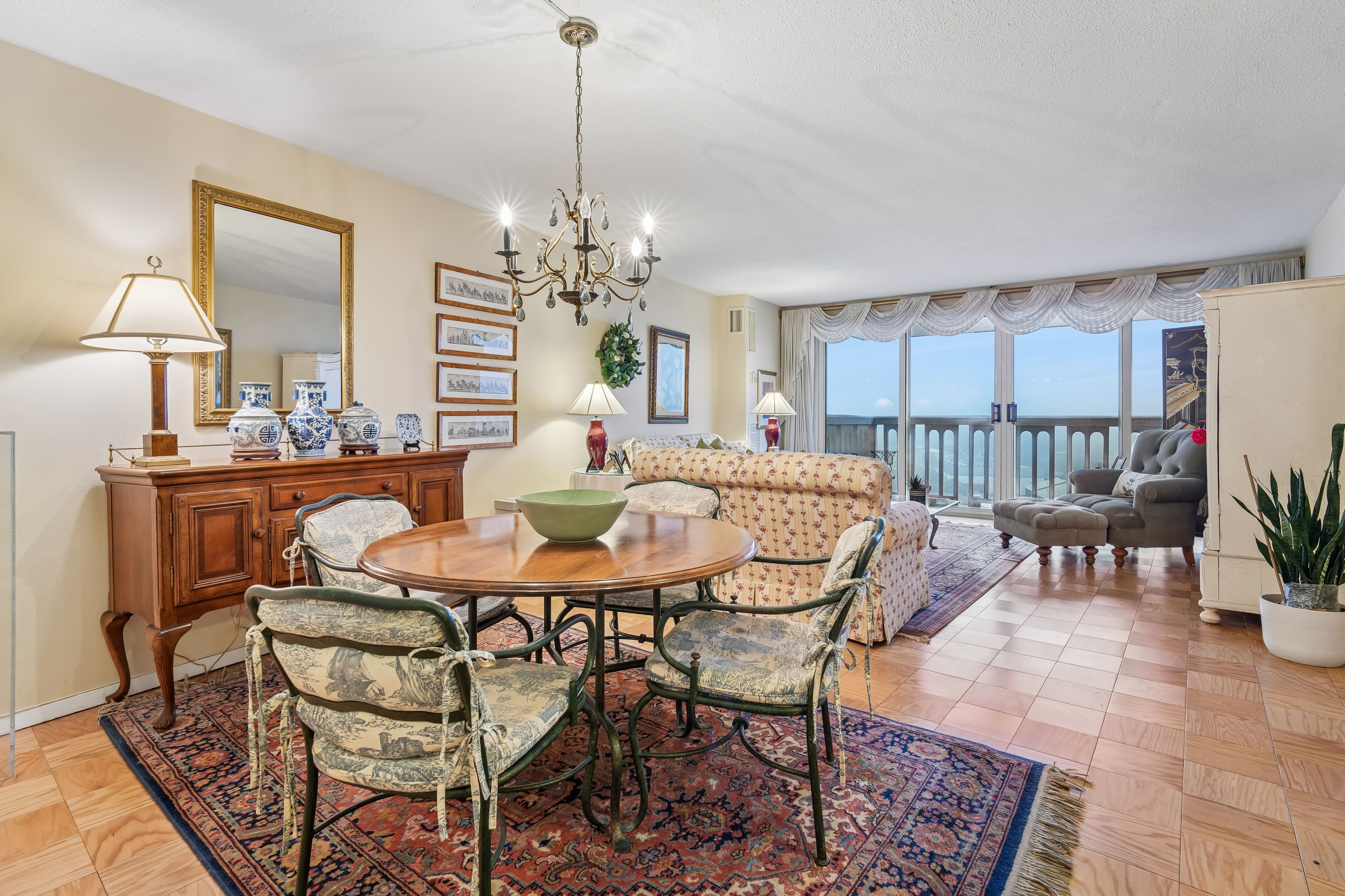 555 North Avenue #17U 