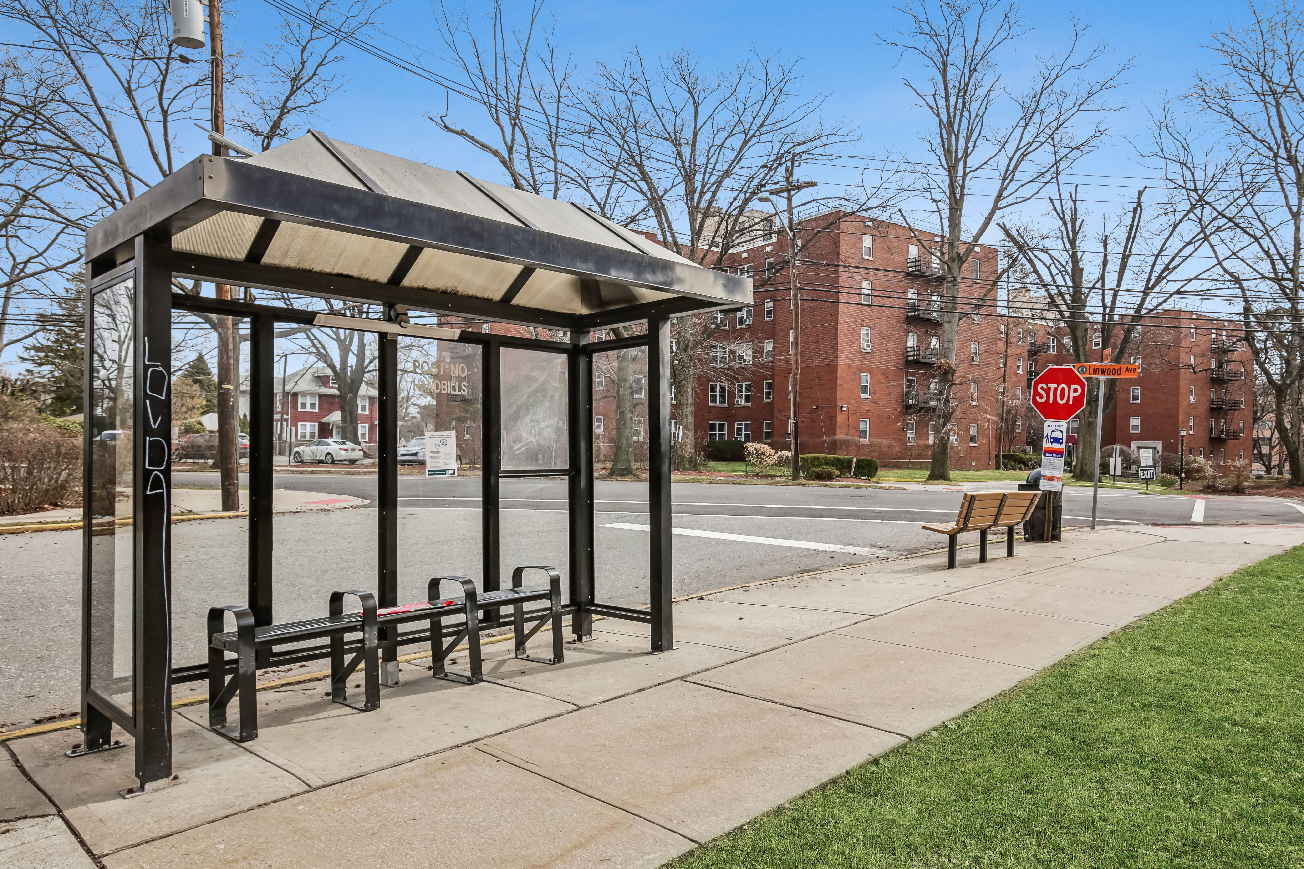 2350 Linwood Avenue #4E