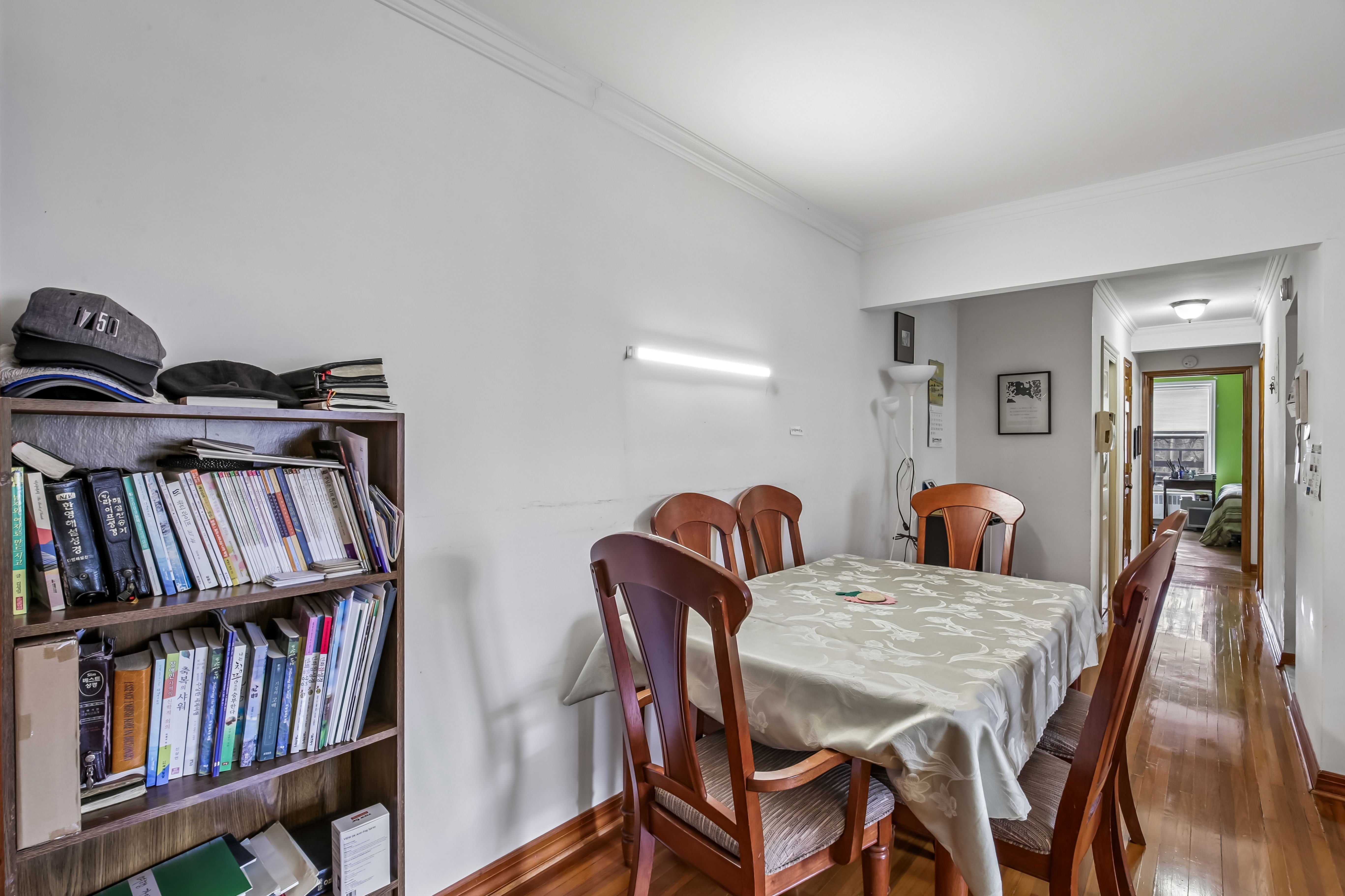 2350 Linwood Avenue #4E