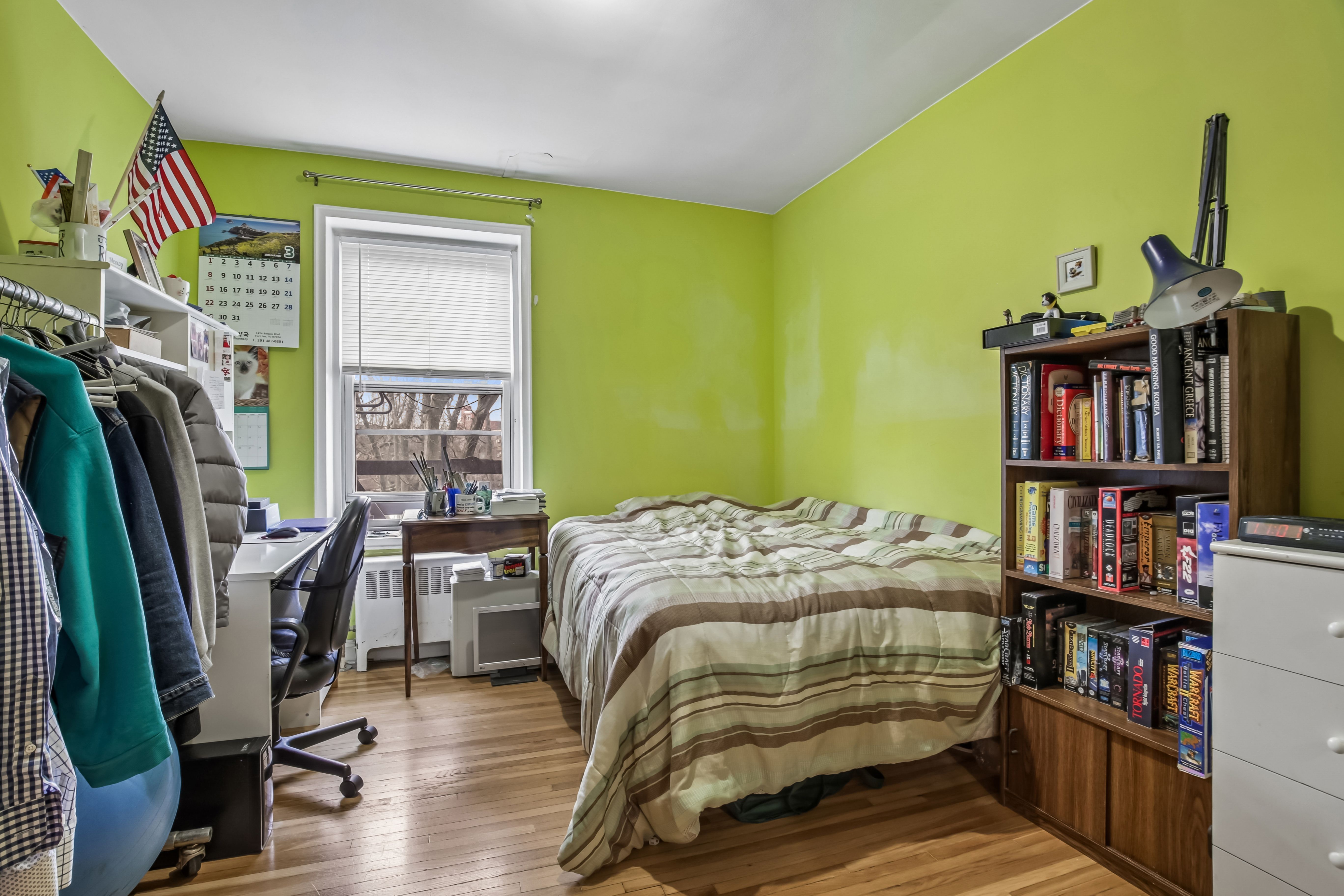 2350 Linwood Avenue #4E