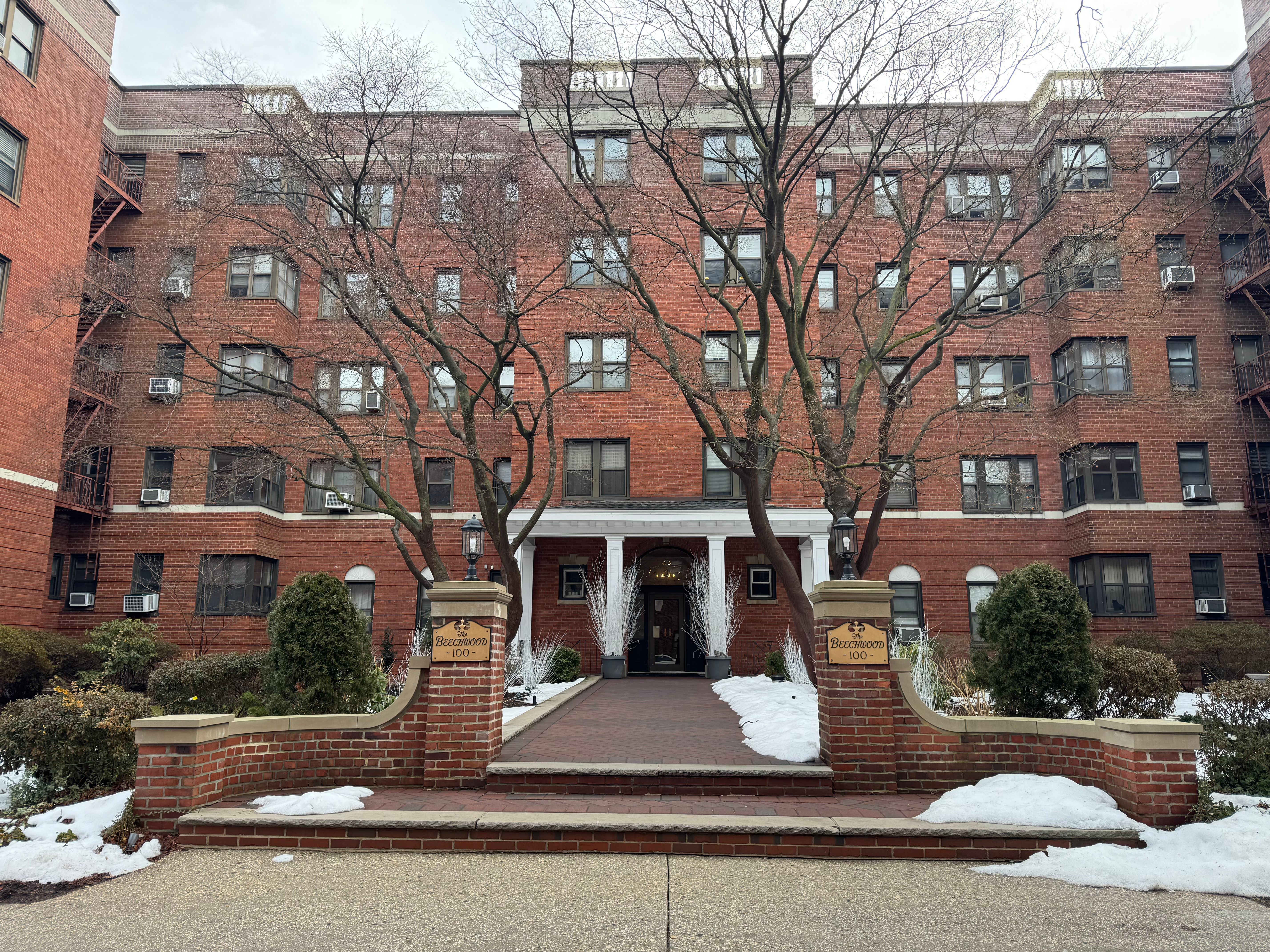 100 Prospect Unit# 2L