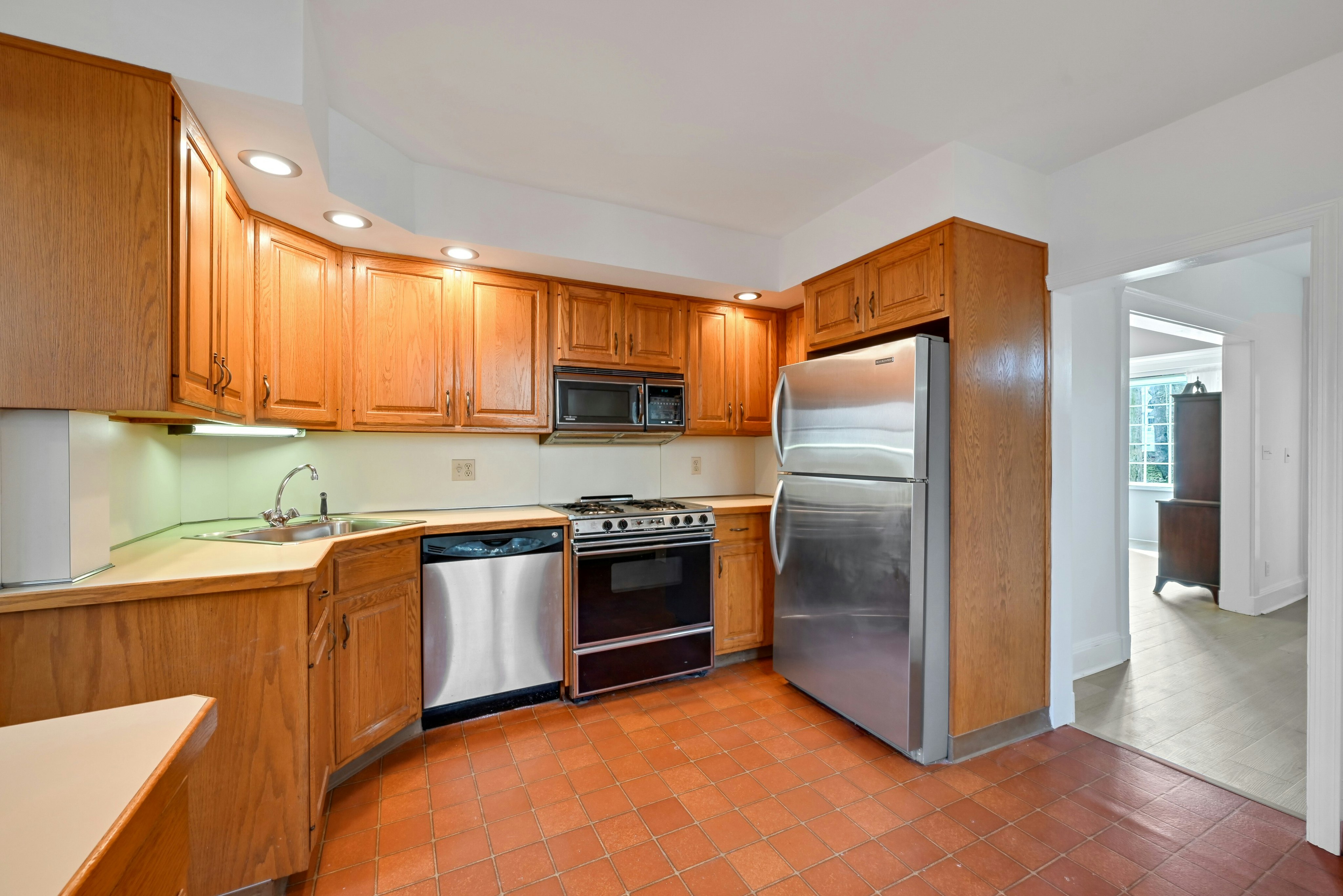 82 Blauvelt Avenue 