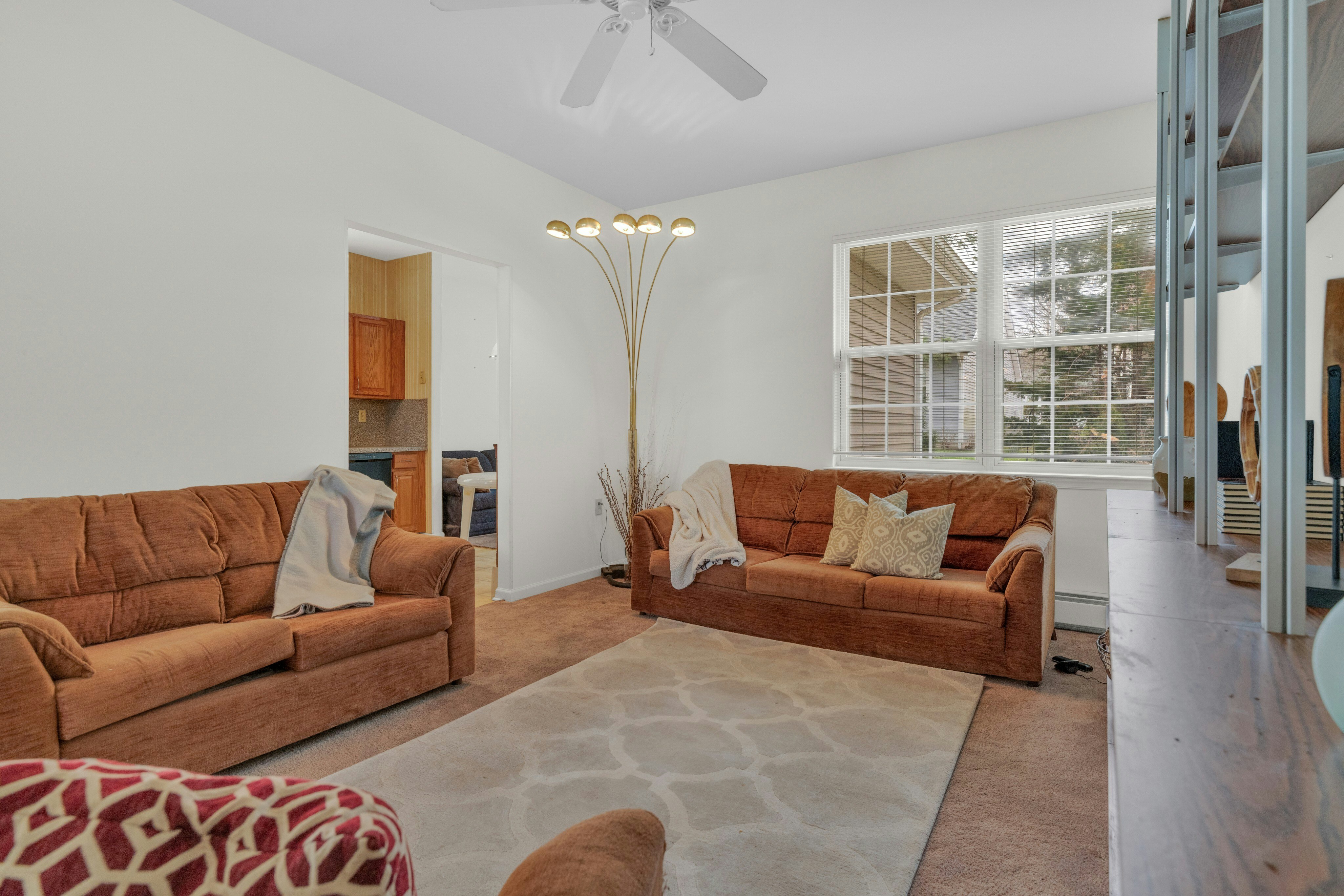 37 Lakeland Drive 