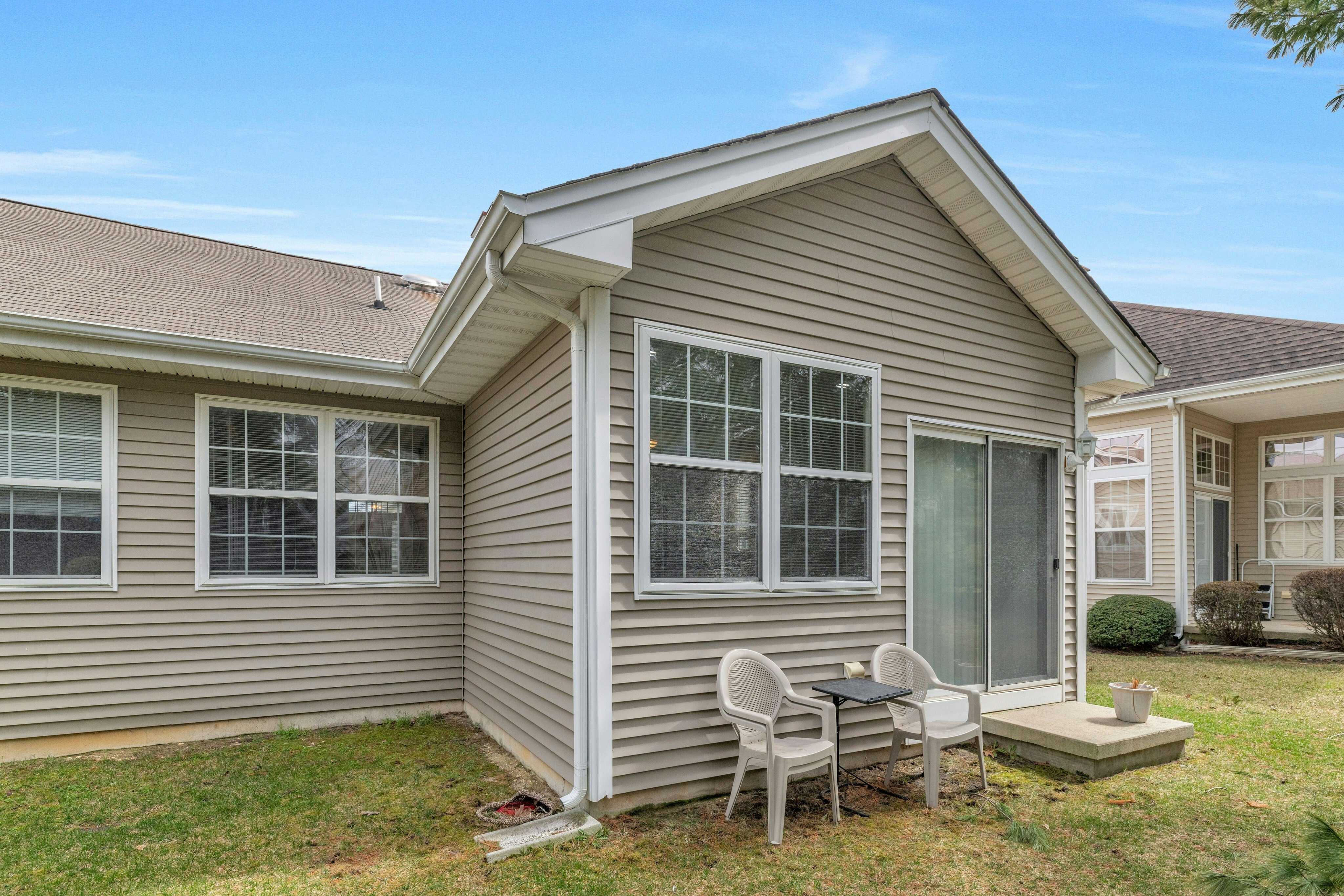 37 Lakeland Drive 