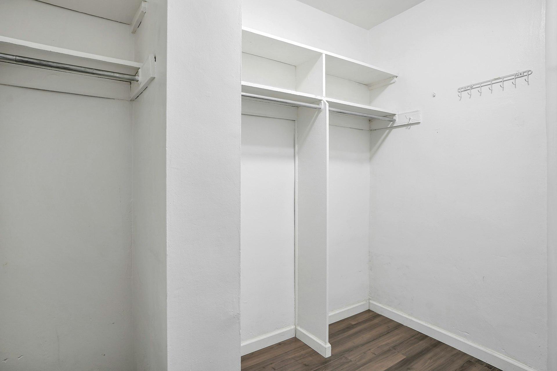 2100 Linwood Avenue #15P