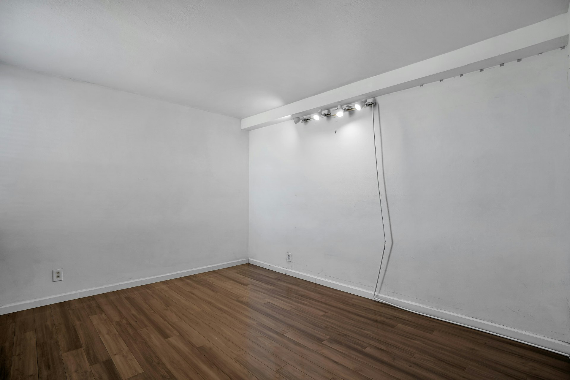 2100 Linwood Avenue #15P