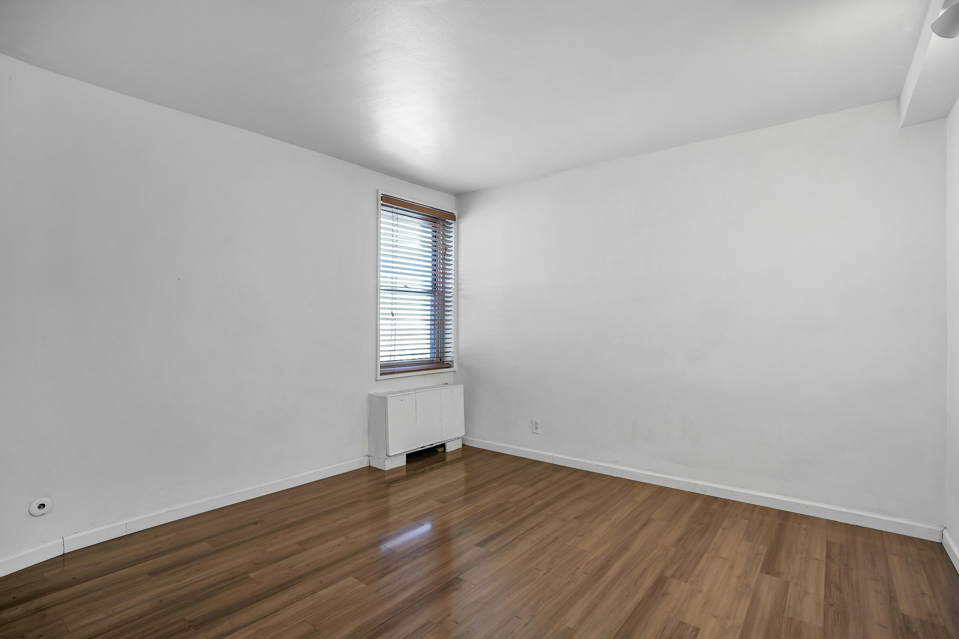 2100 Linwood Avenue #15P