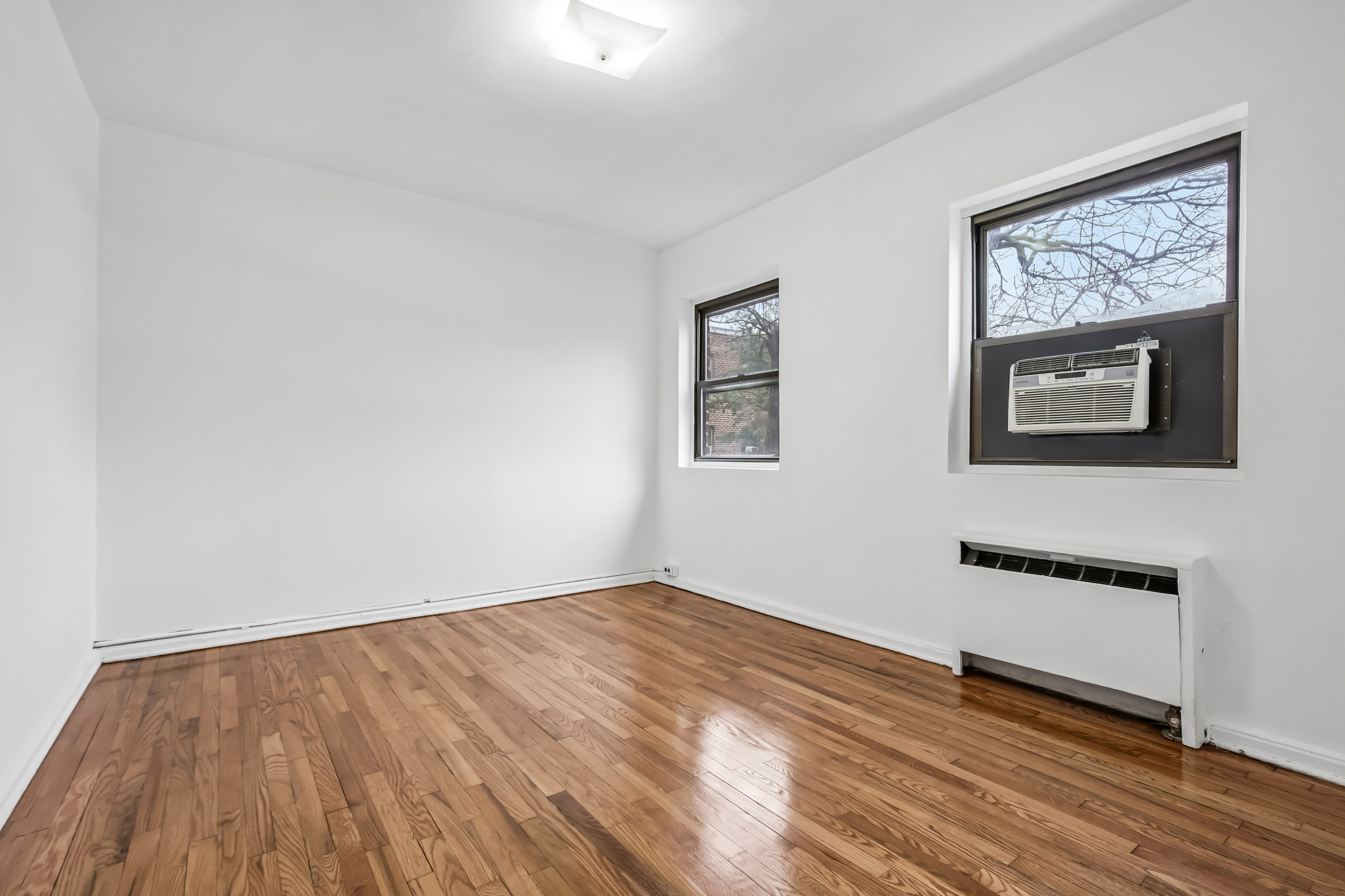 3060 Edwin Avenue #4C