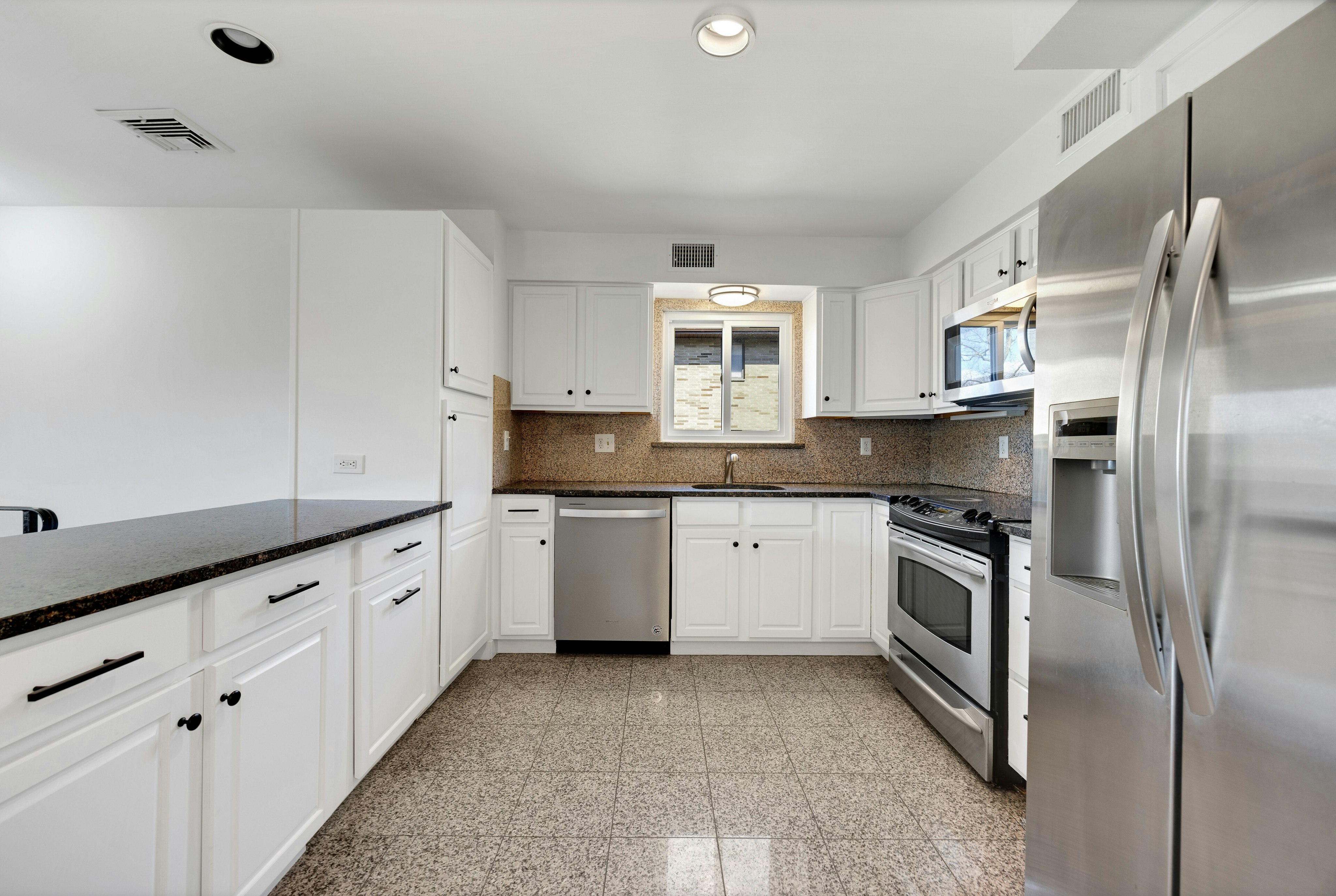 2413 Hammett Avenue 