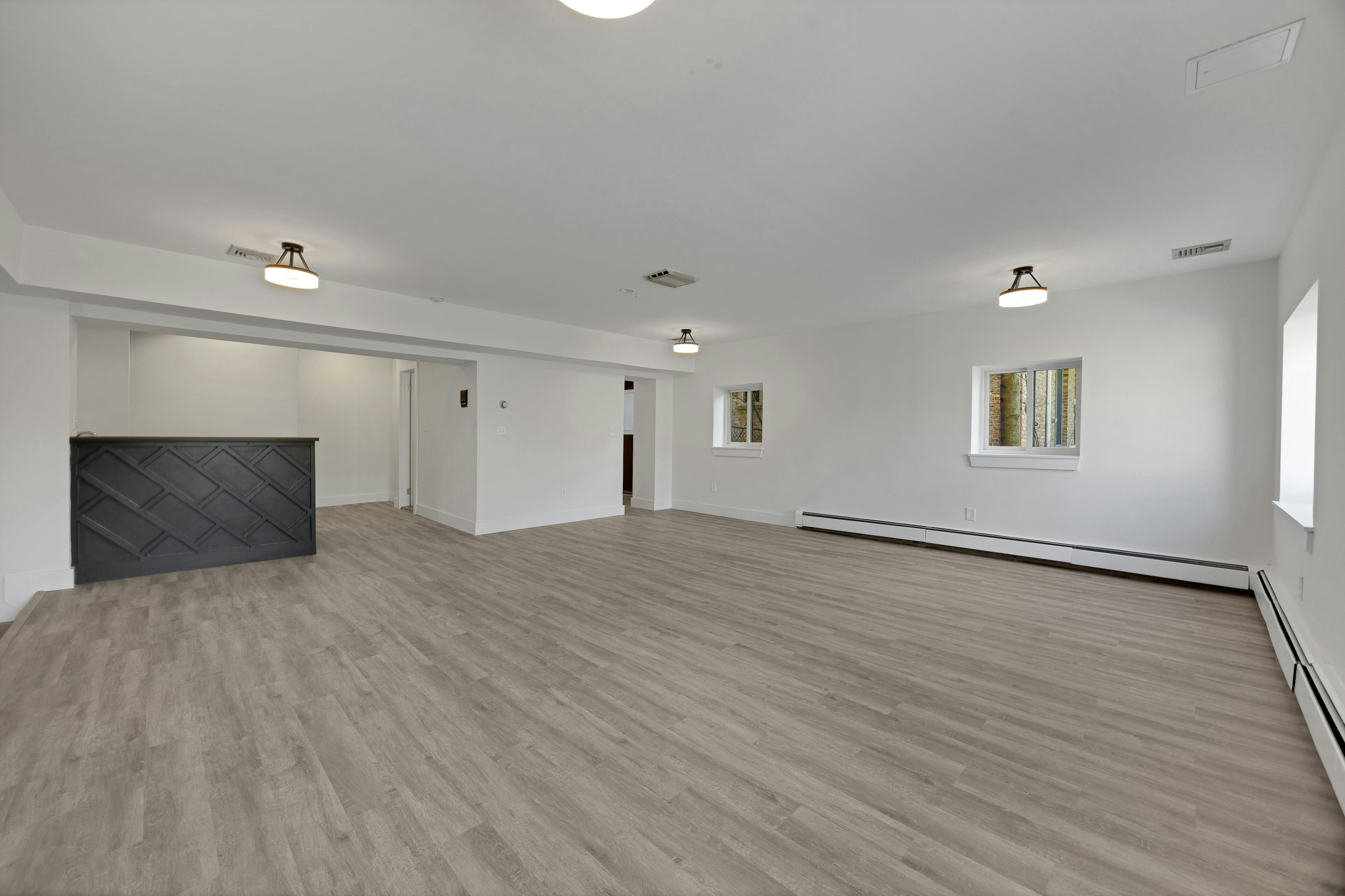 2413 Hammett Avenue 