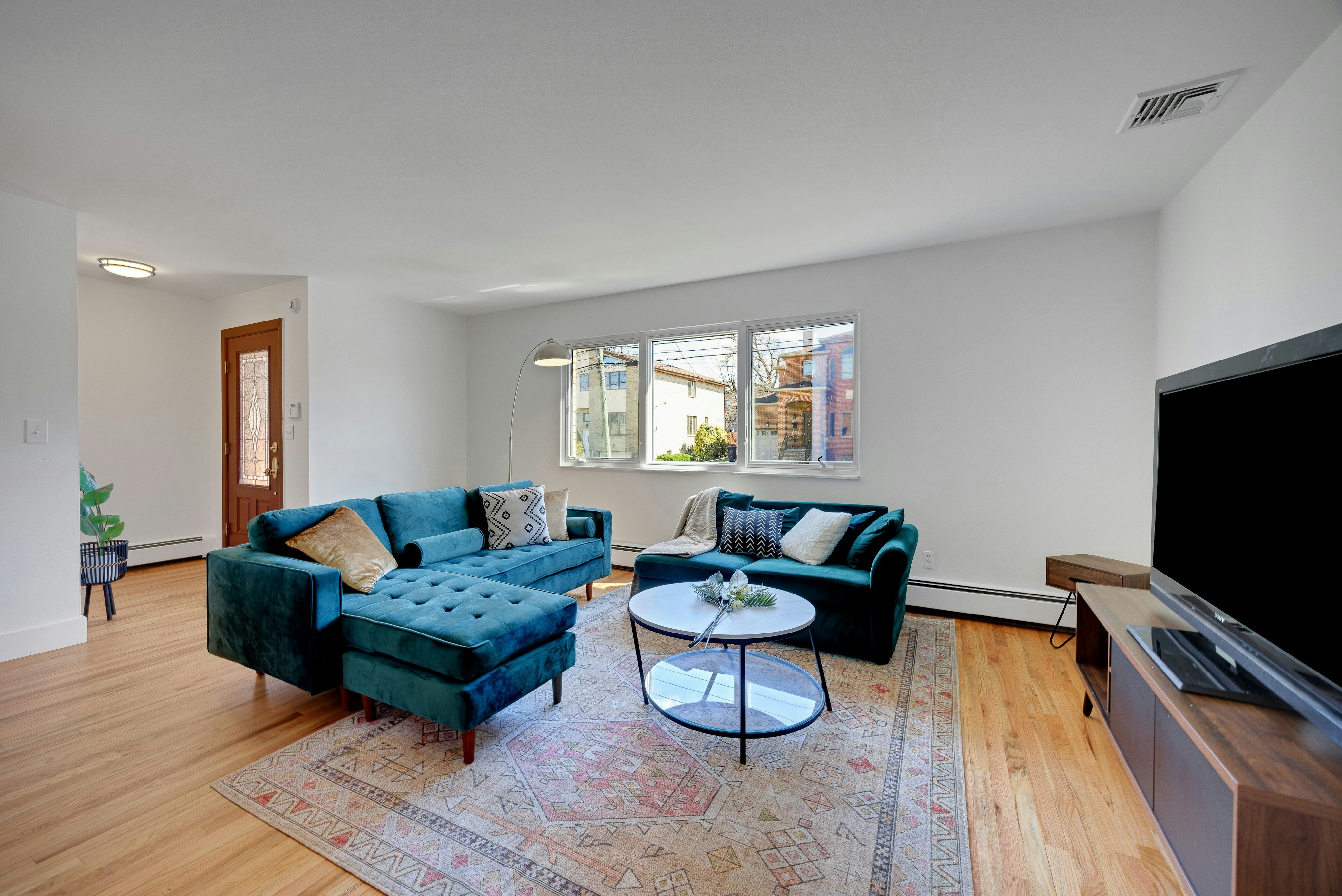 2413 Hammett Avenue 