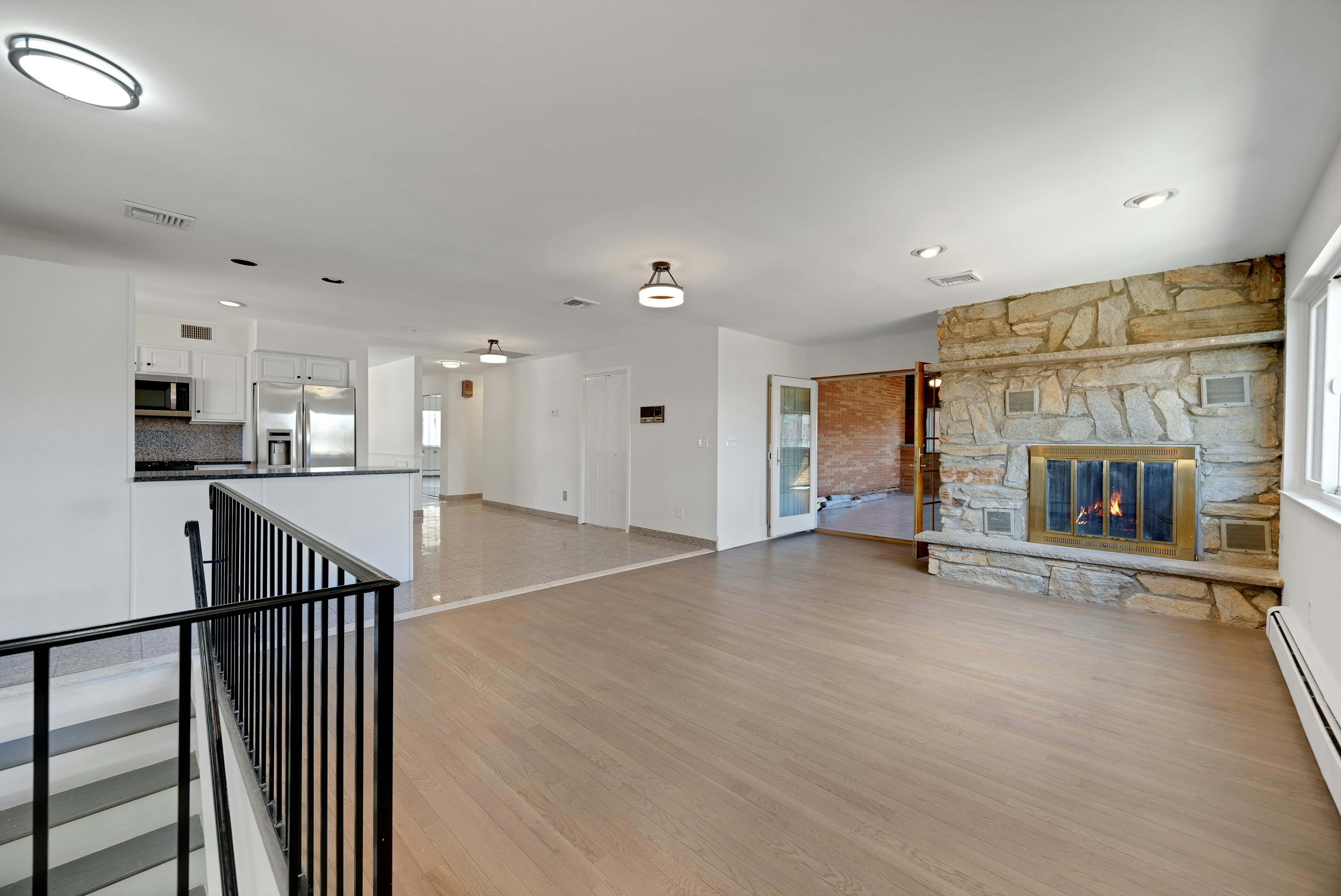 2413 Hammett Avenue 