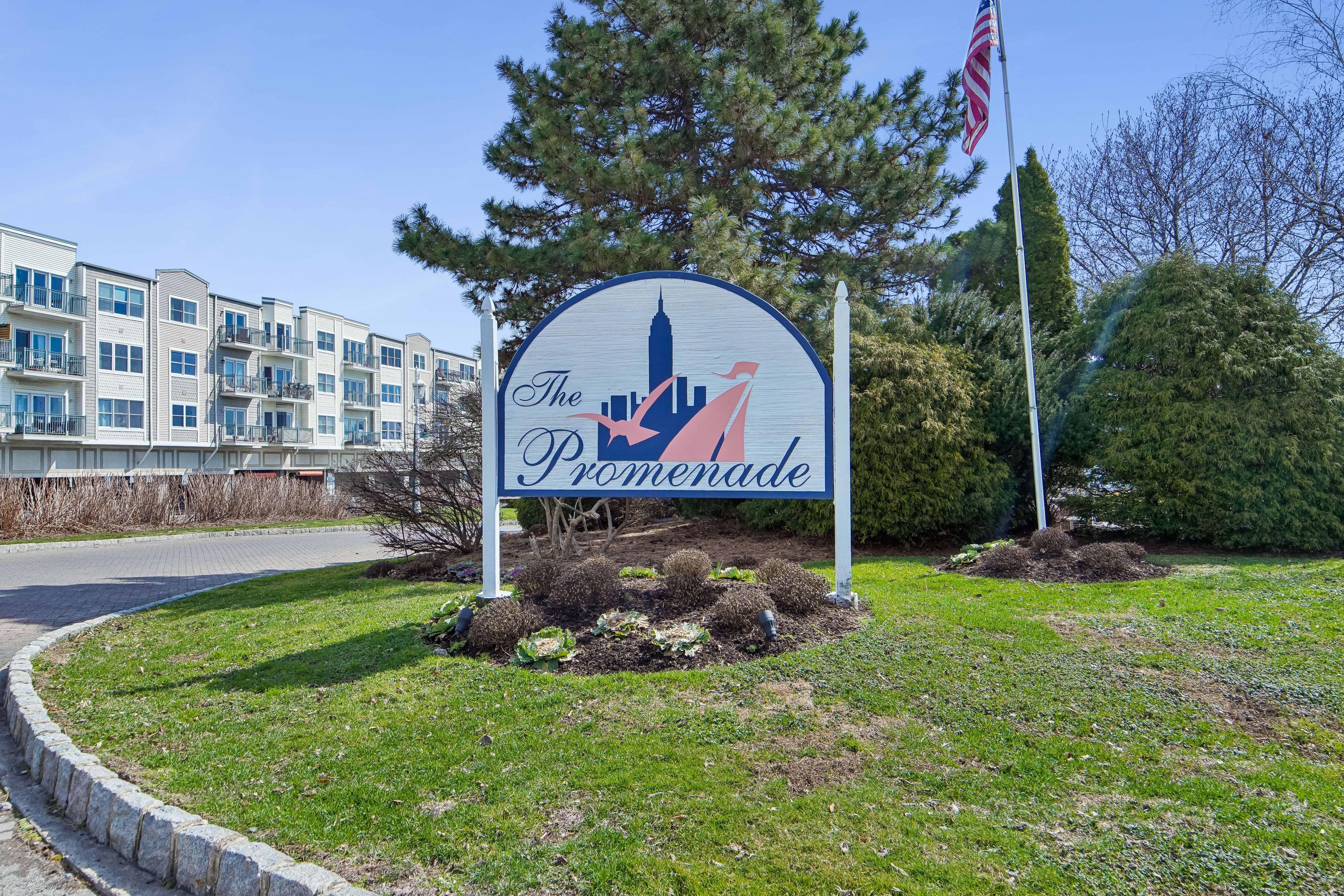 249 The Promenade 