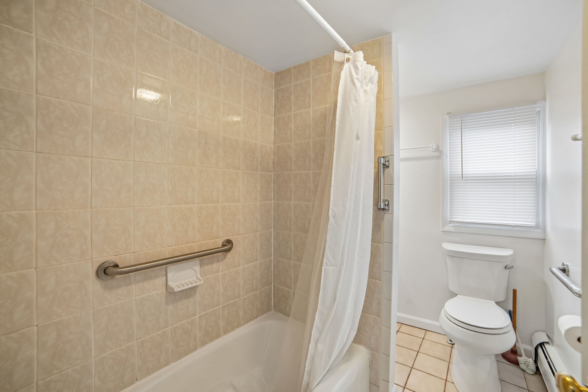 28 E Liberty Avenue