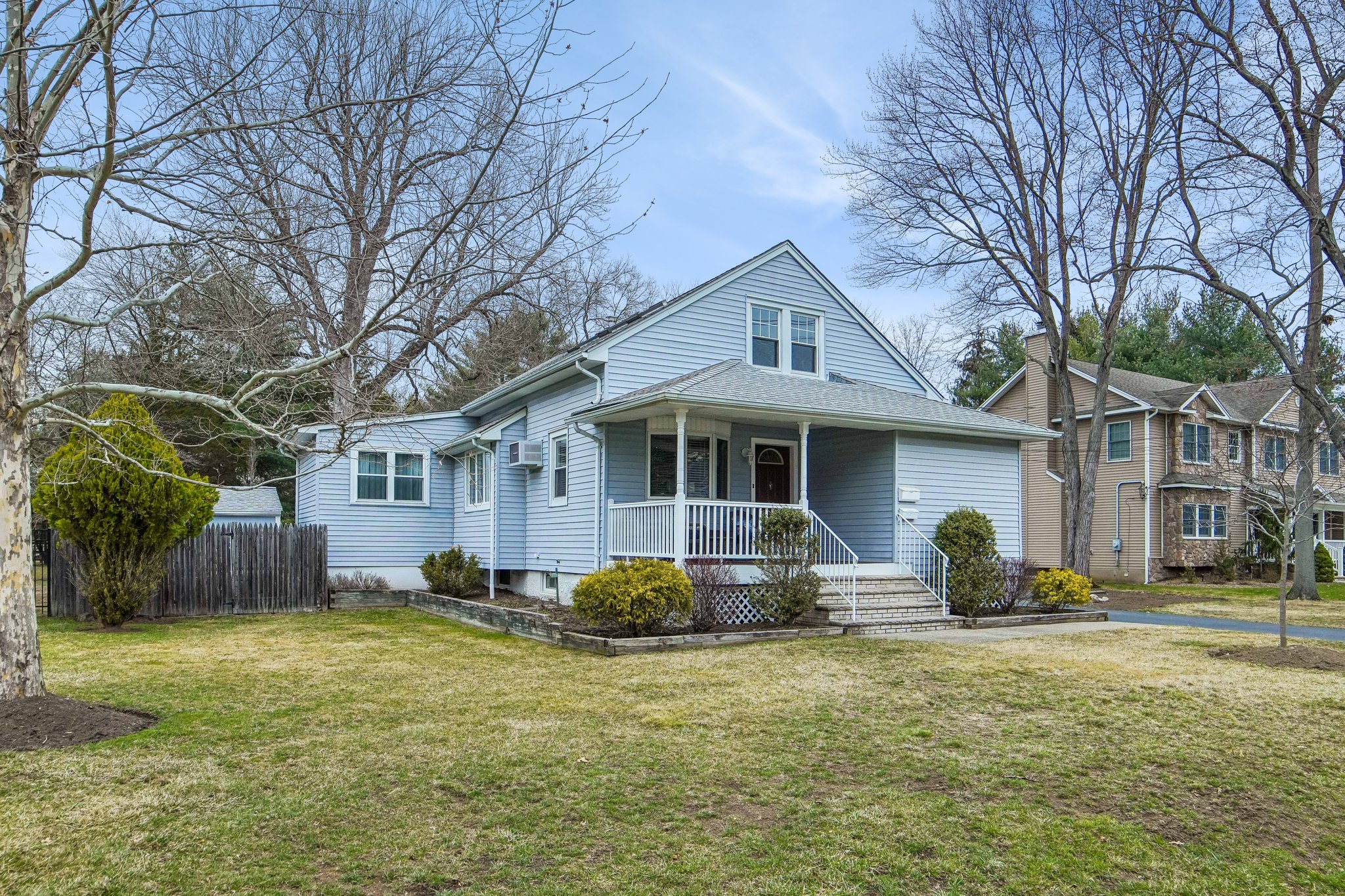 28 E Liberty Avenue