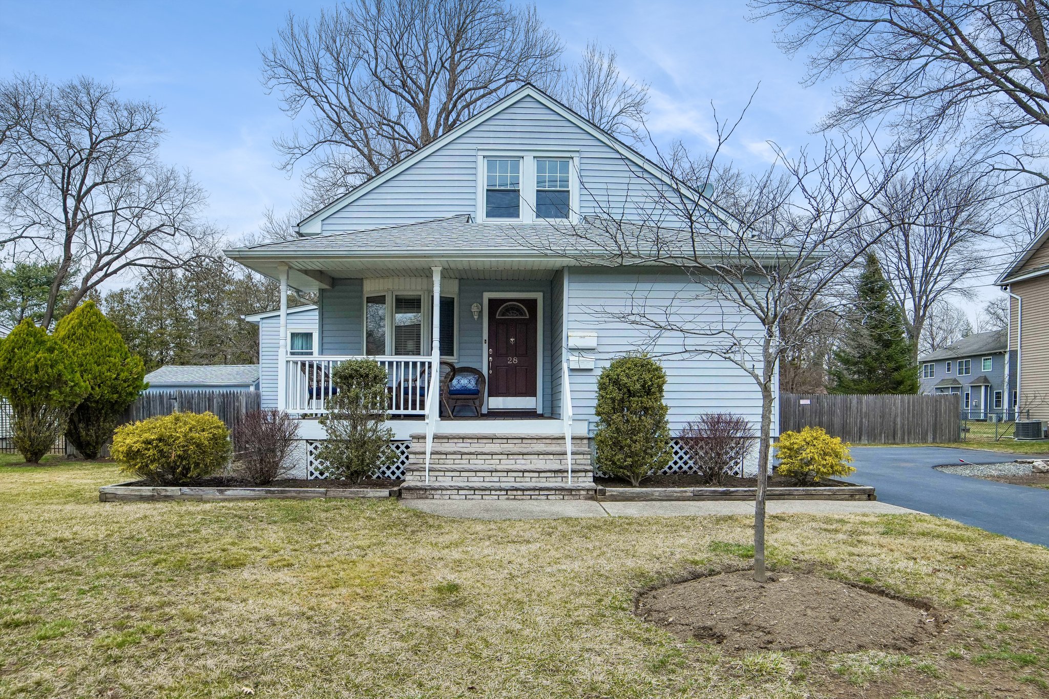28 E Liberty Avenue