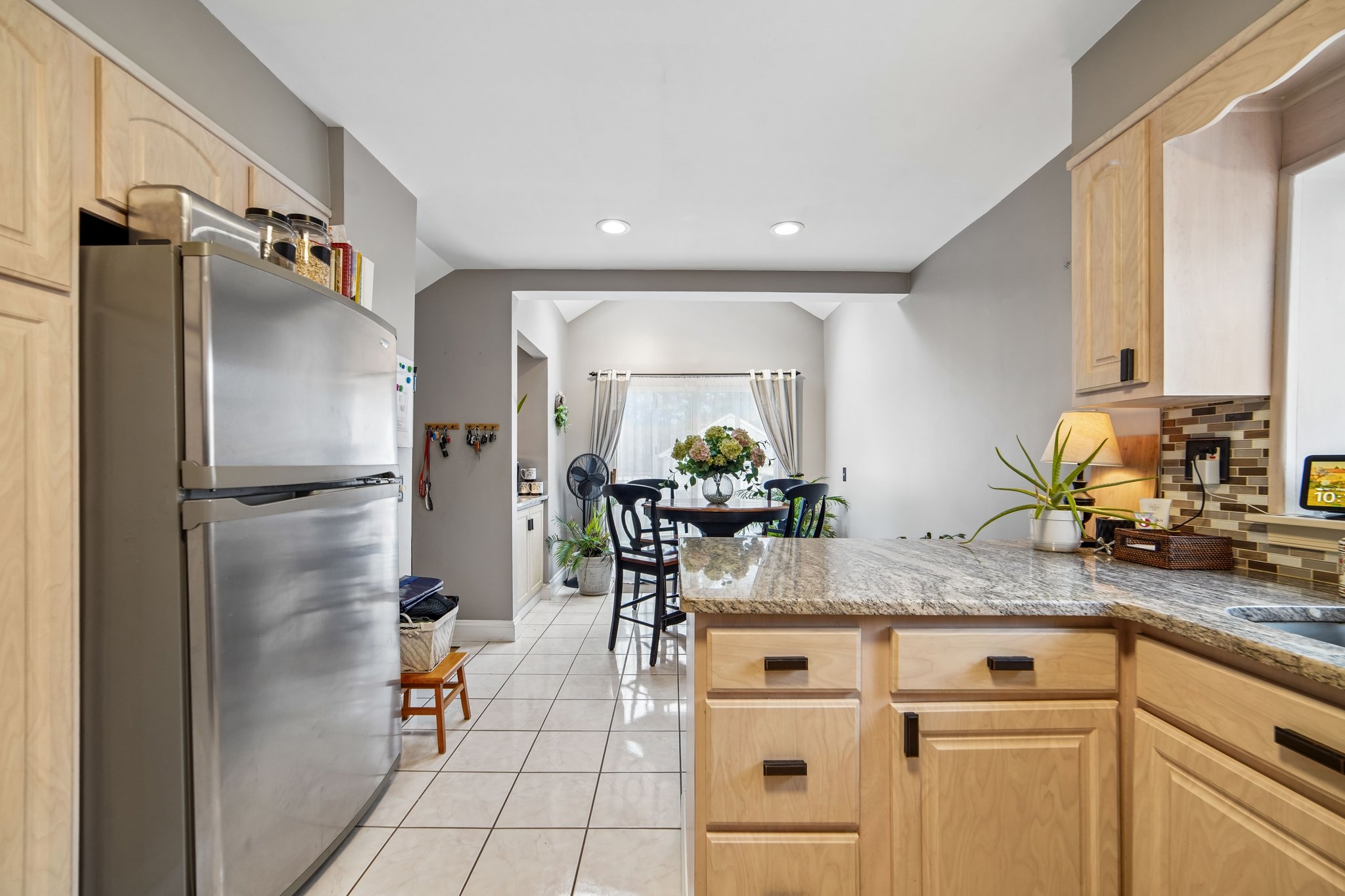 28 E Liberty Avenue