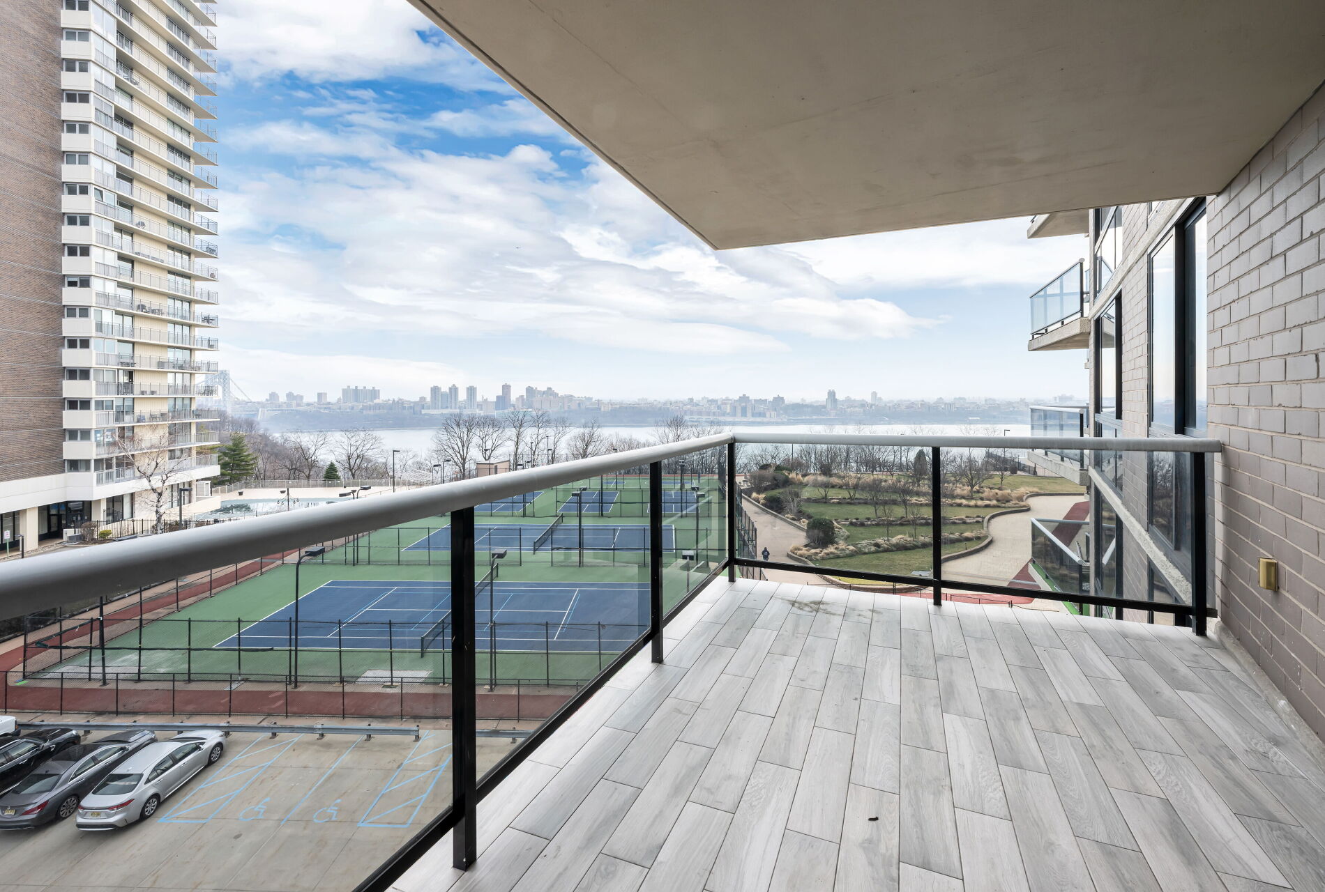 1512 Palisade Avenue Unit# 5B