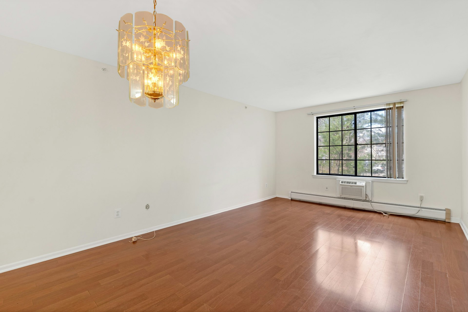 1419 Faulkner Court 