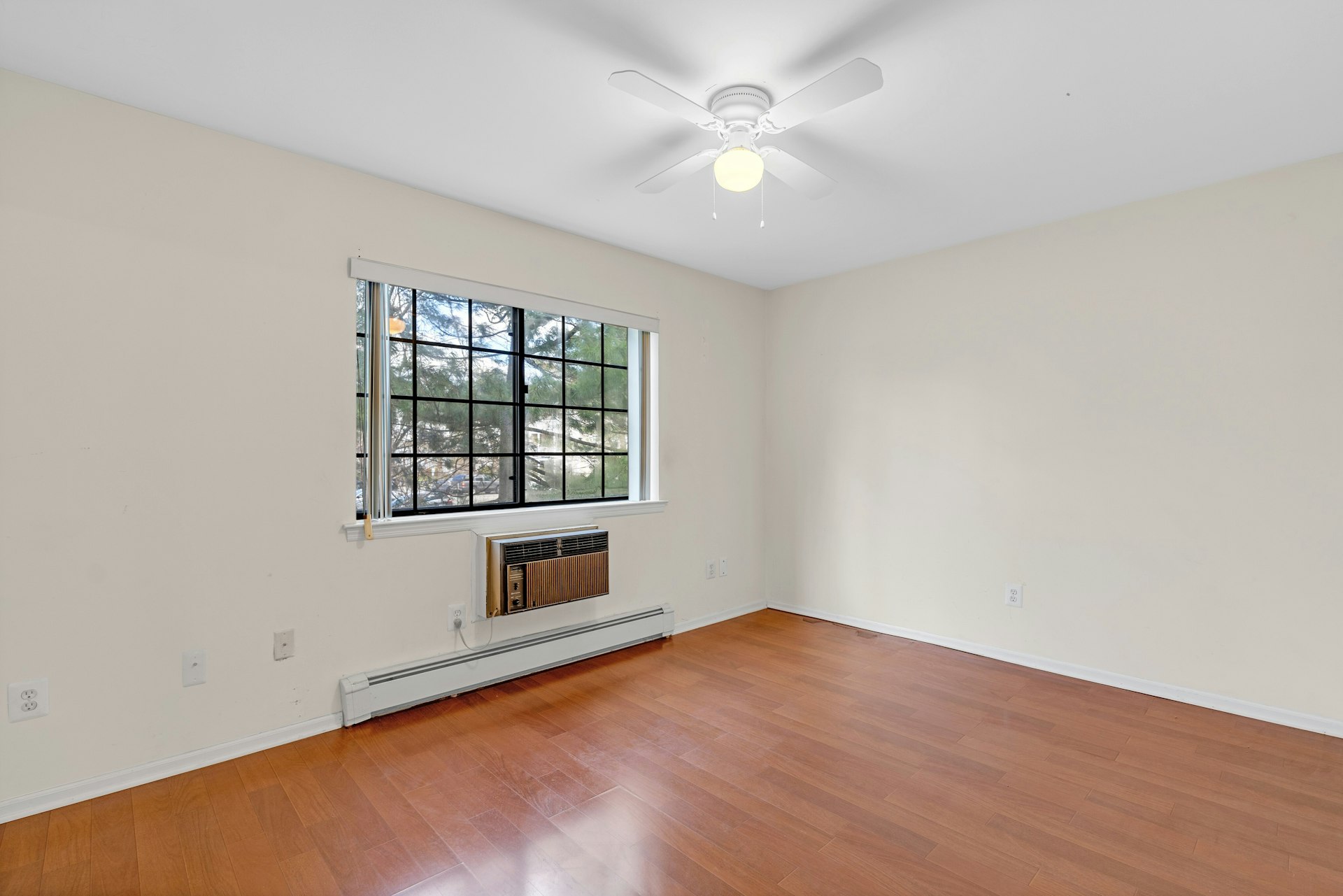 1419 Faulkner Court 