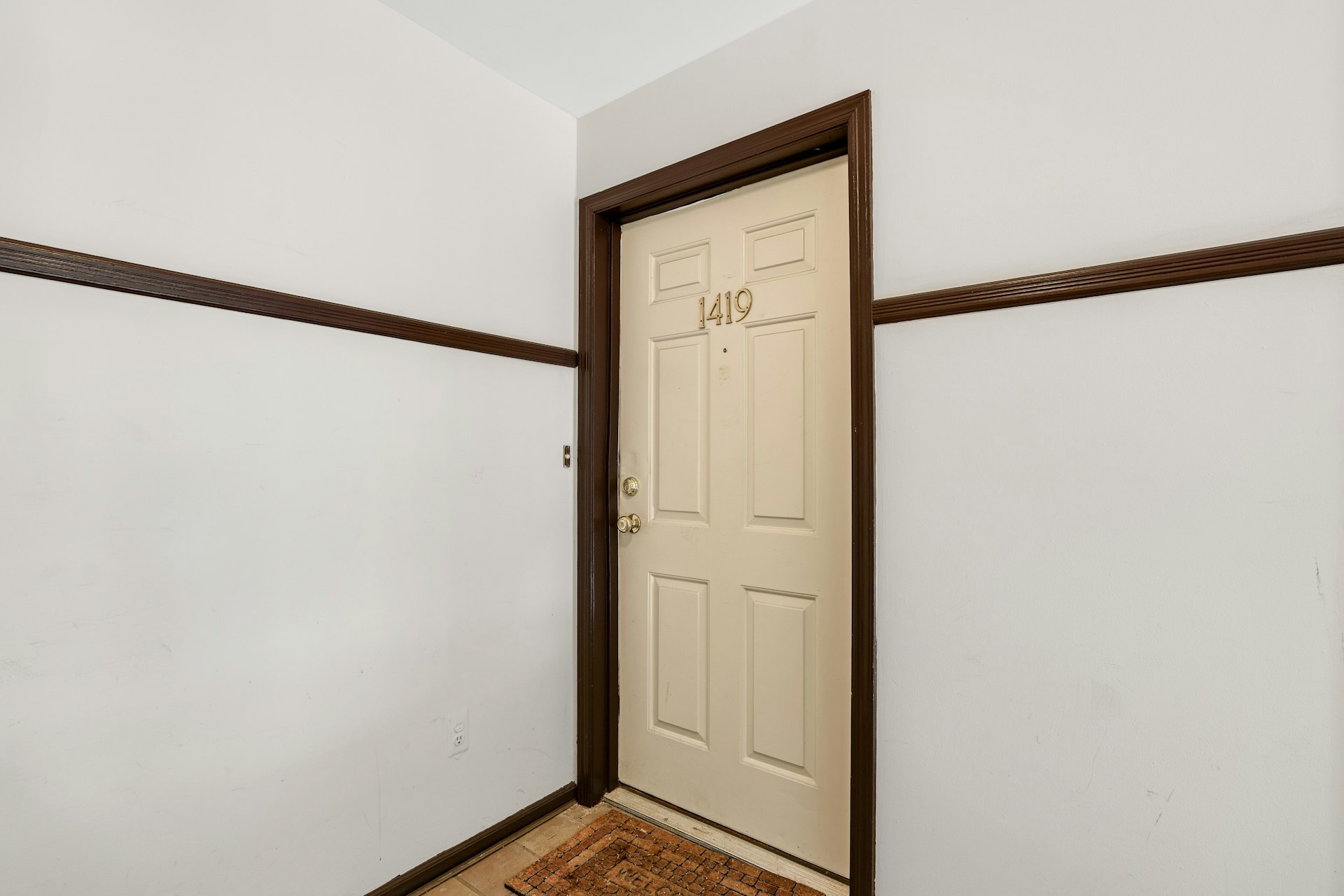 1419 Faulkner Court 