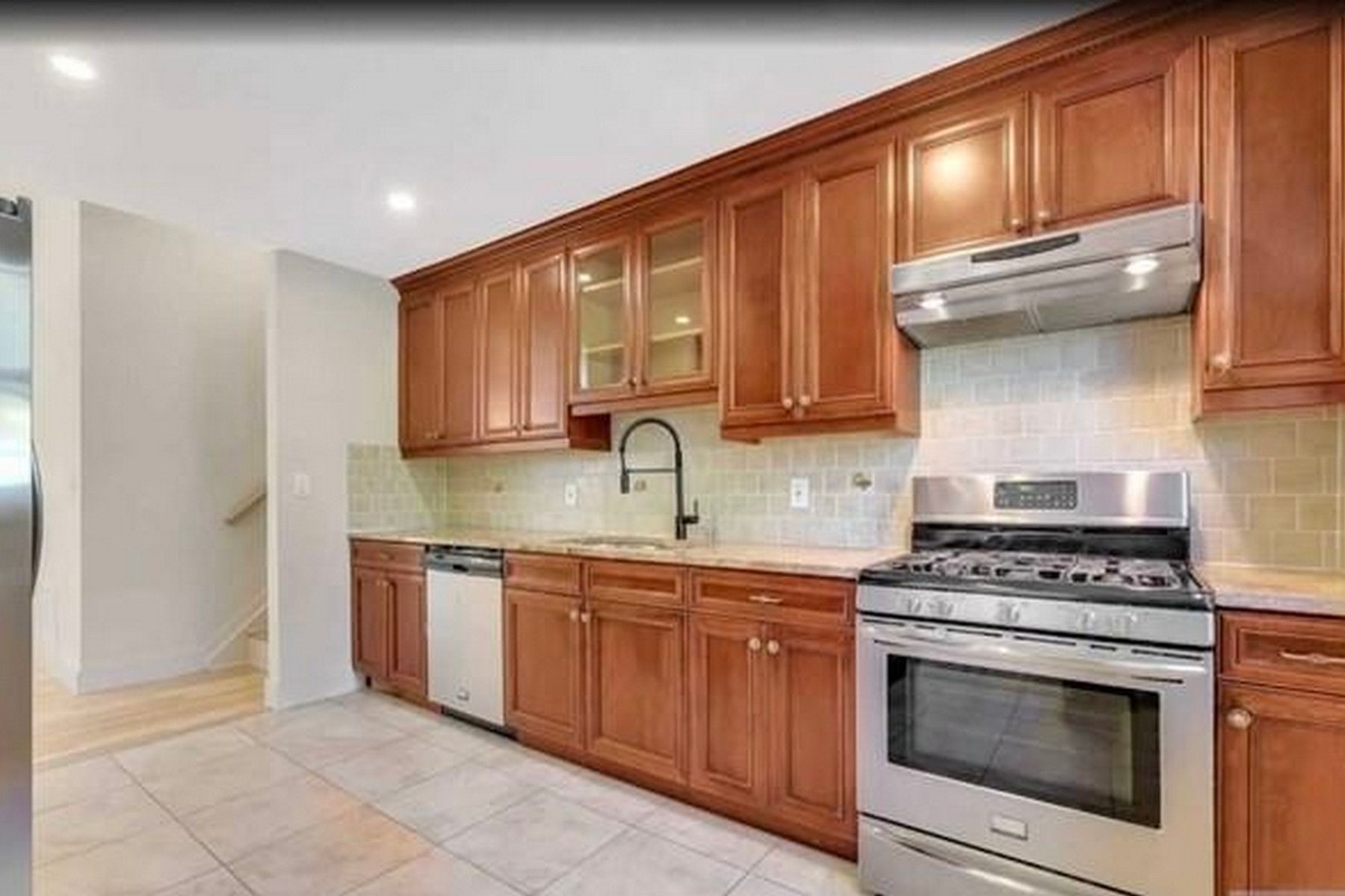 22 Greentree Terrace 