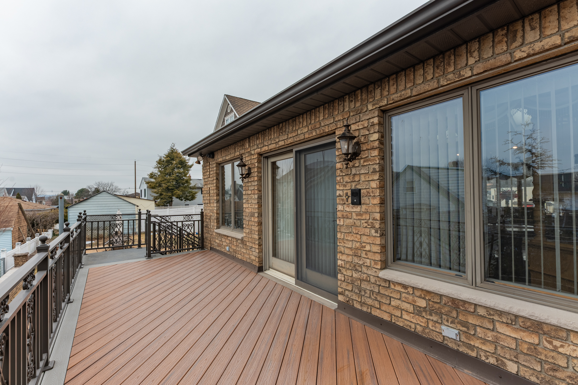 512 Van Bussum Avenue 