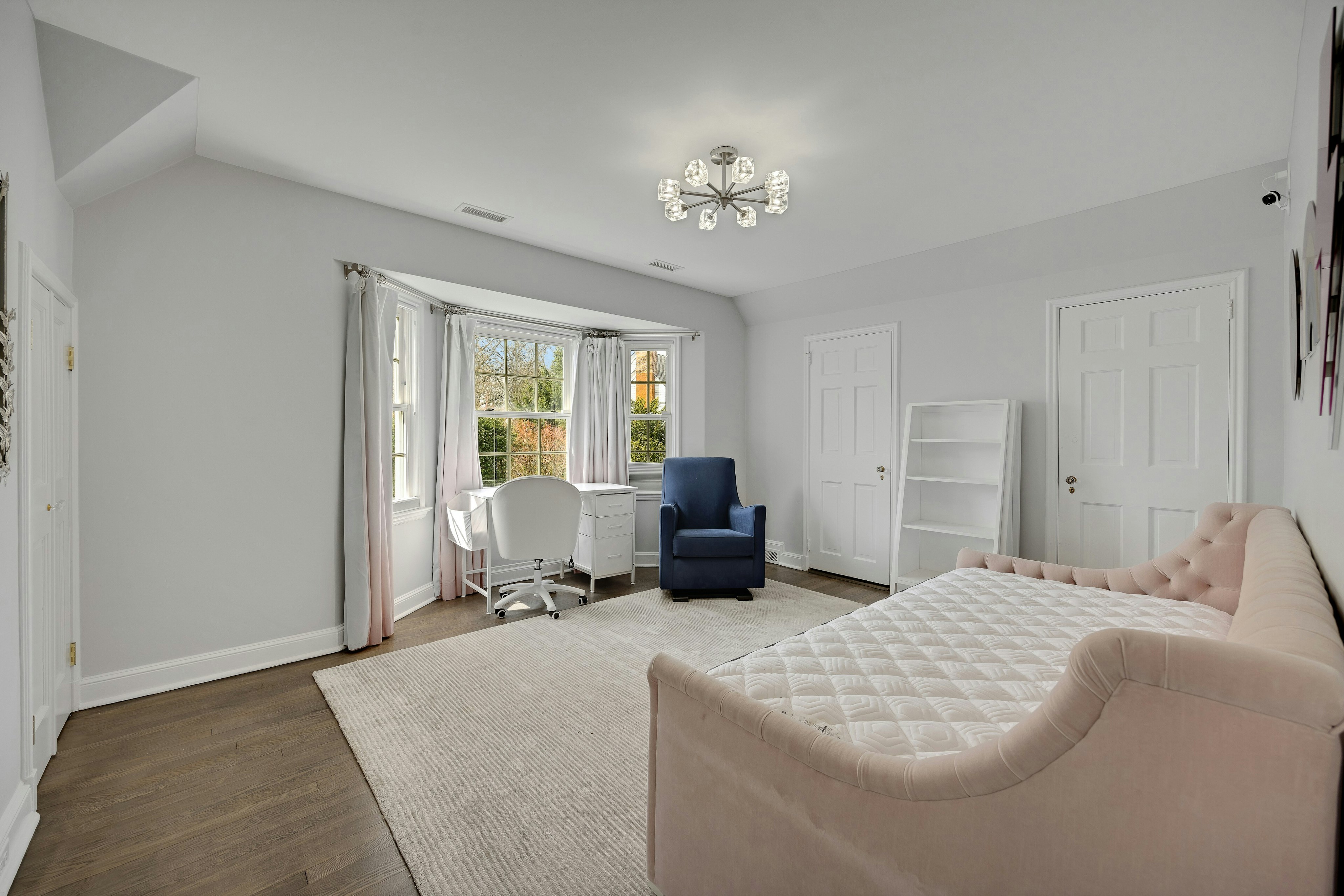 170 Hillside Avenue 
