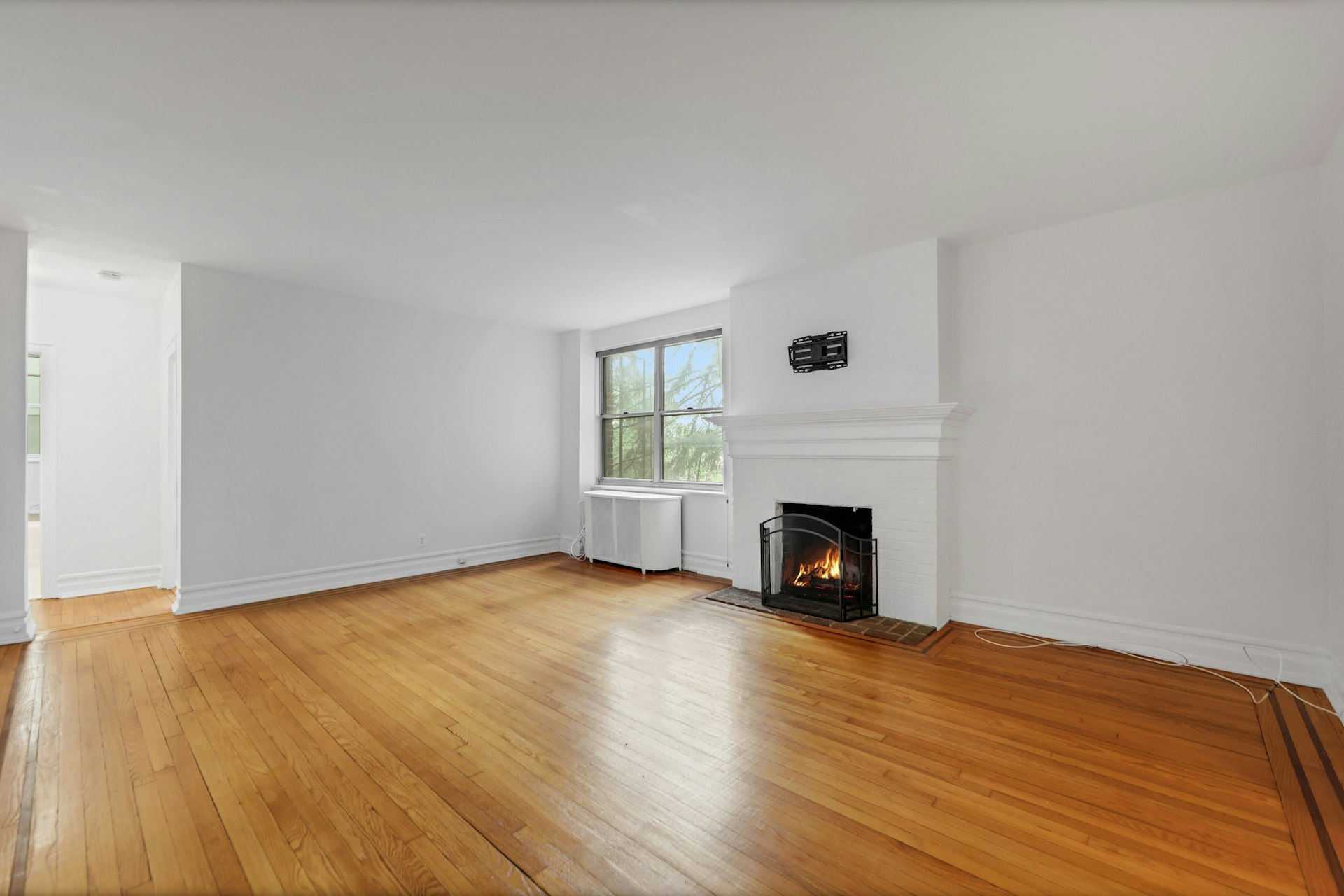 100 East Palisade Avenue A24 