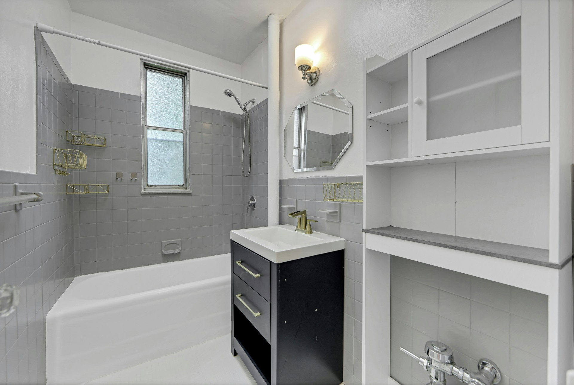 100 East Palisade Avenue A24 