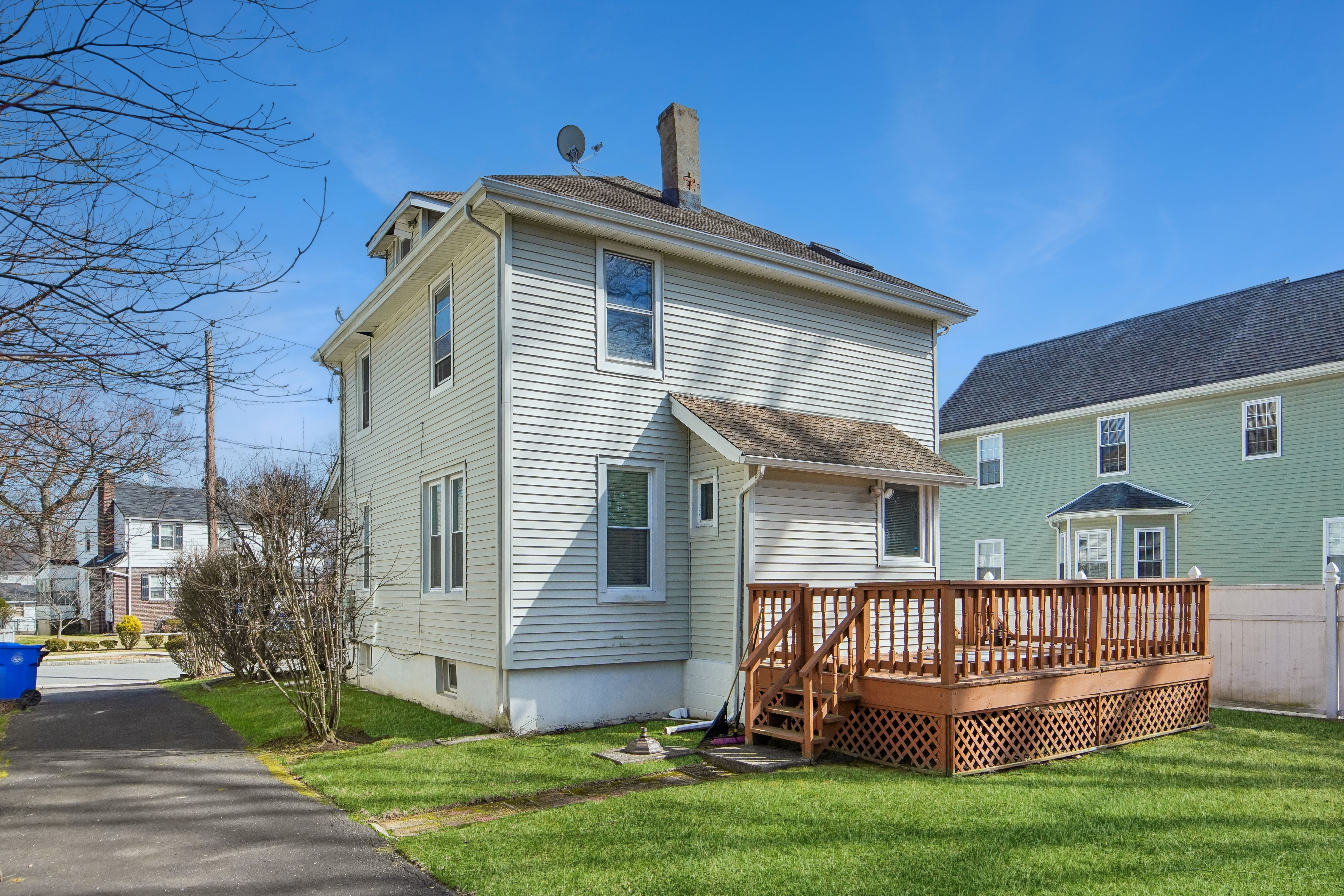 40 Oakland Street 