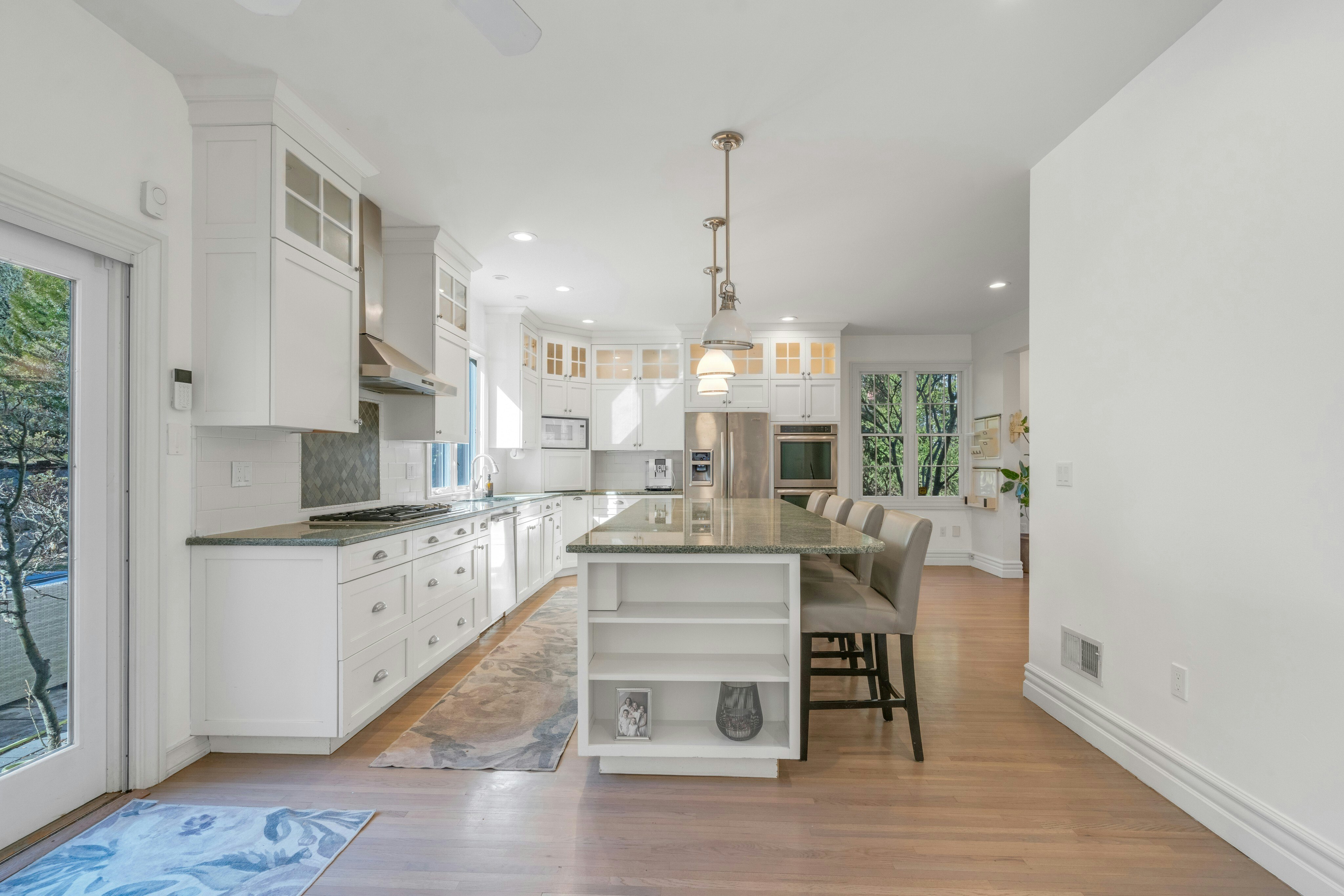 533 West Saddle River Road 