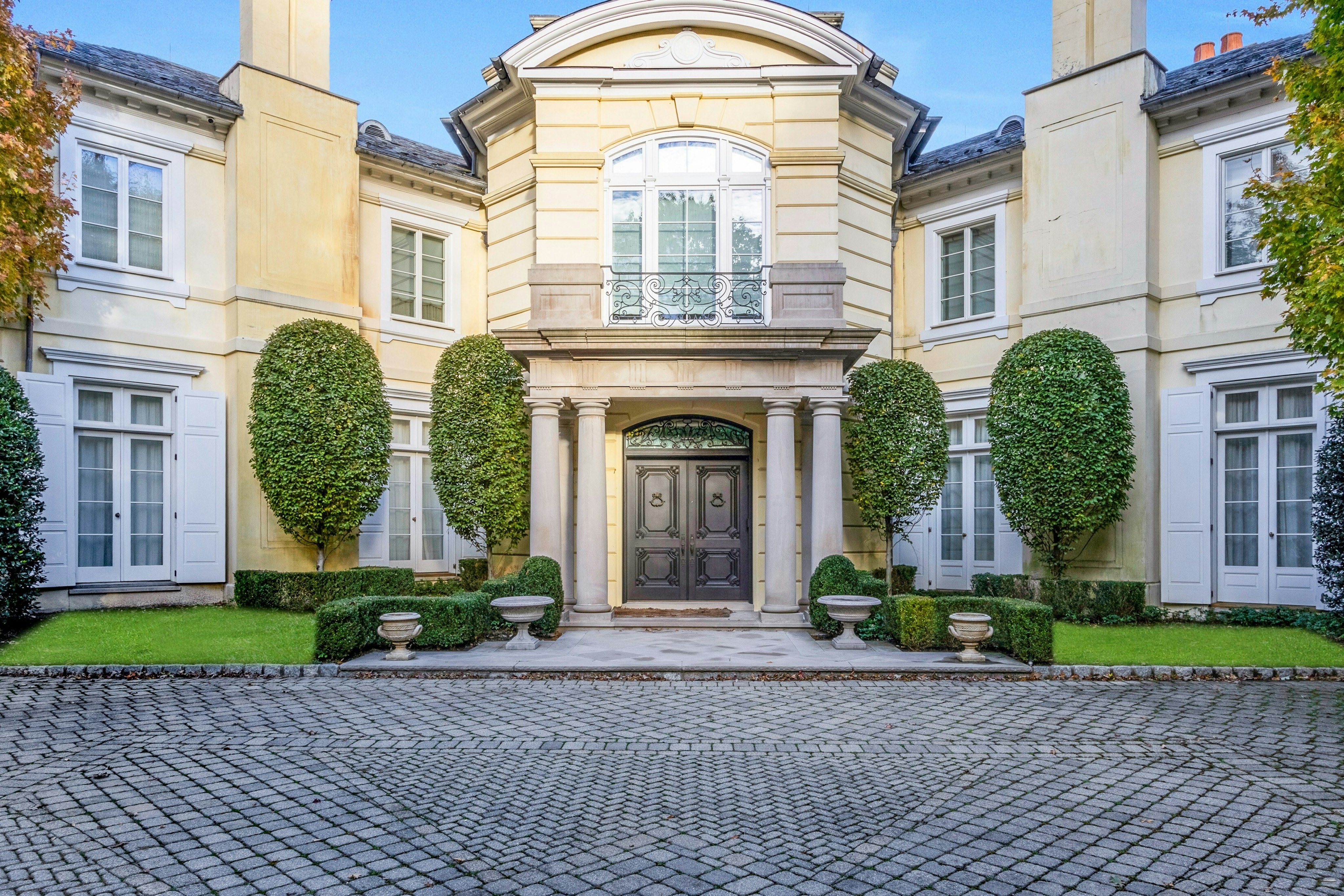 38 Rio Vista Drive 