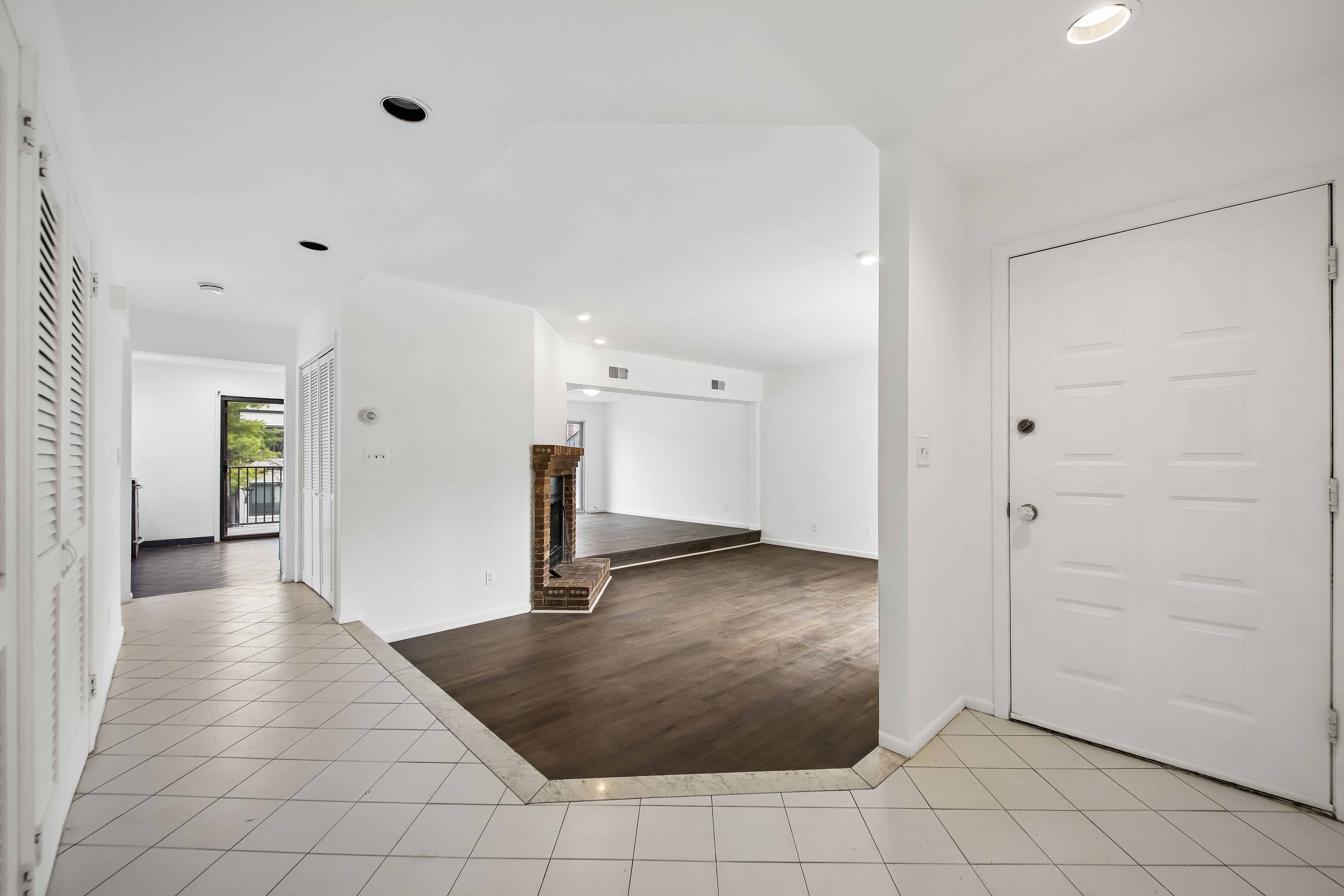 1431 John Street 
