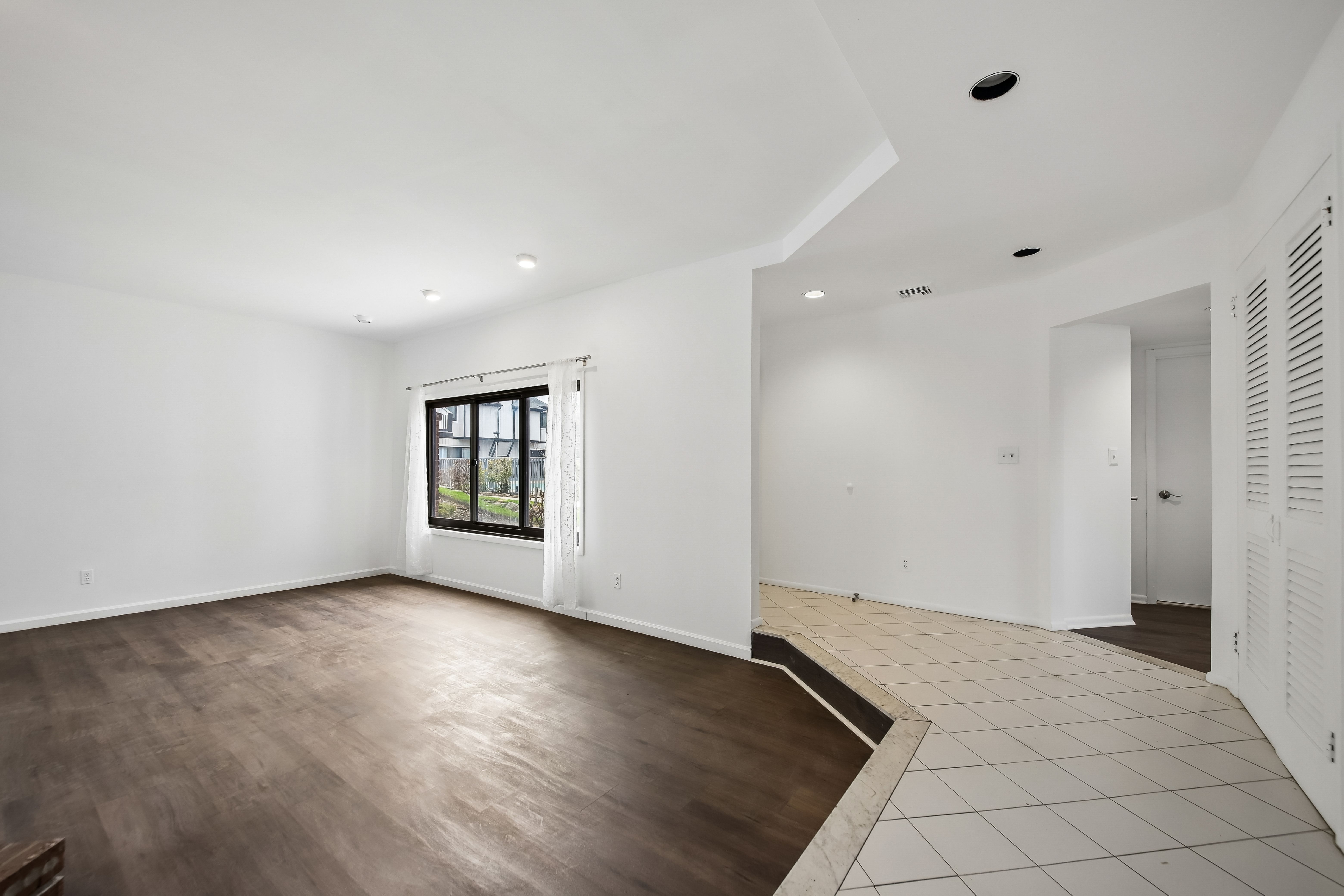 1431 John Street 