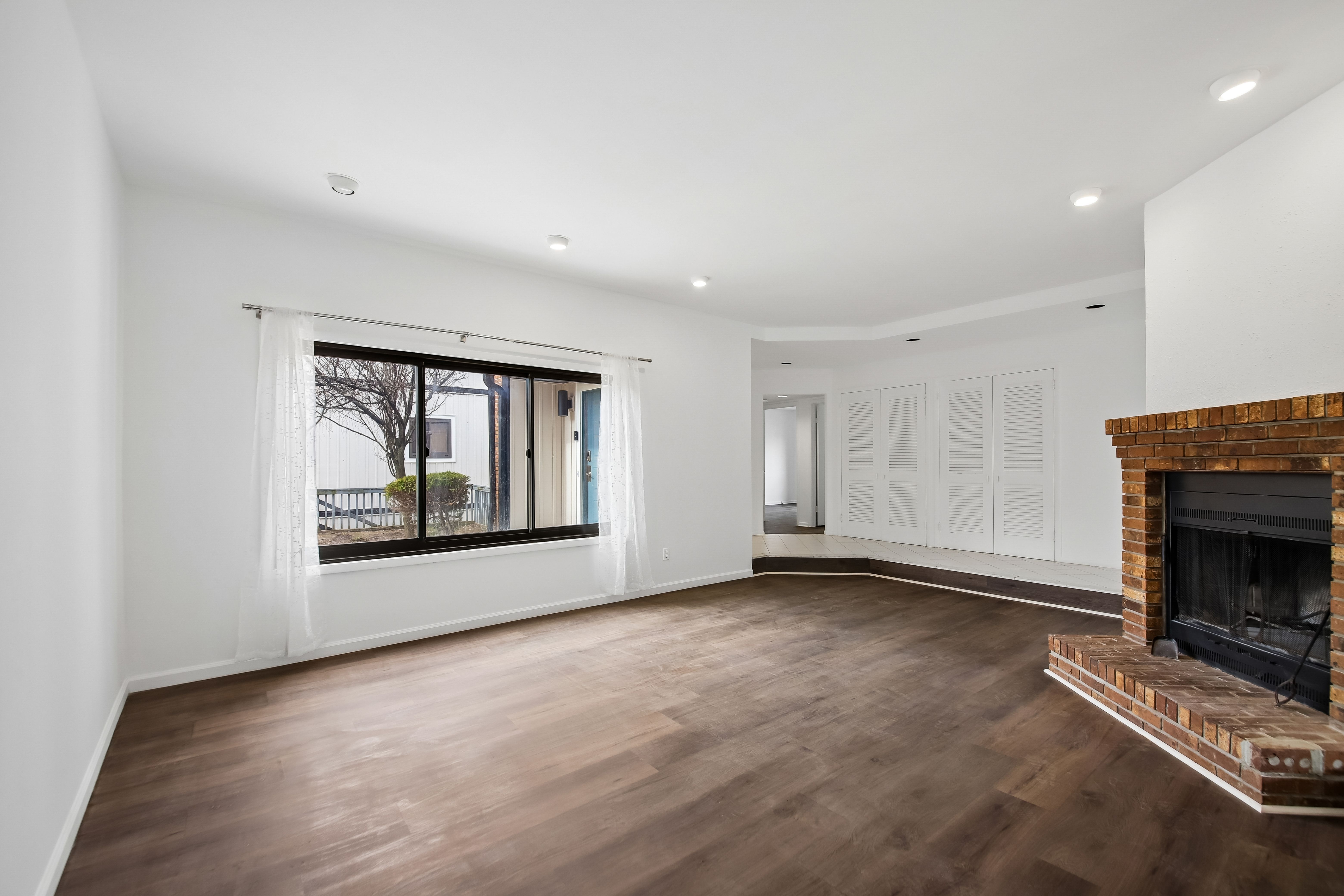 1431 John Street 