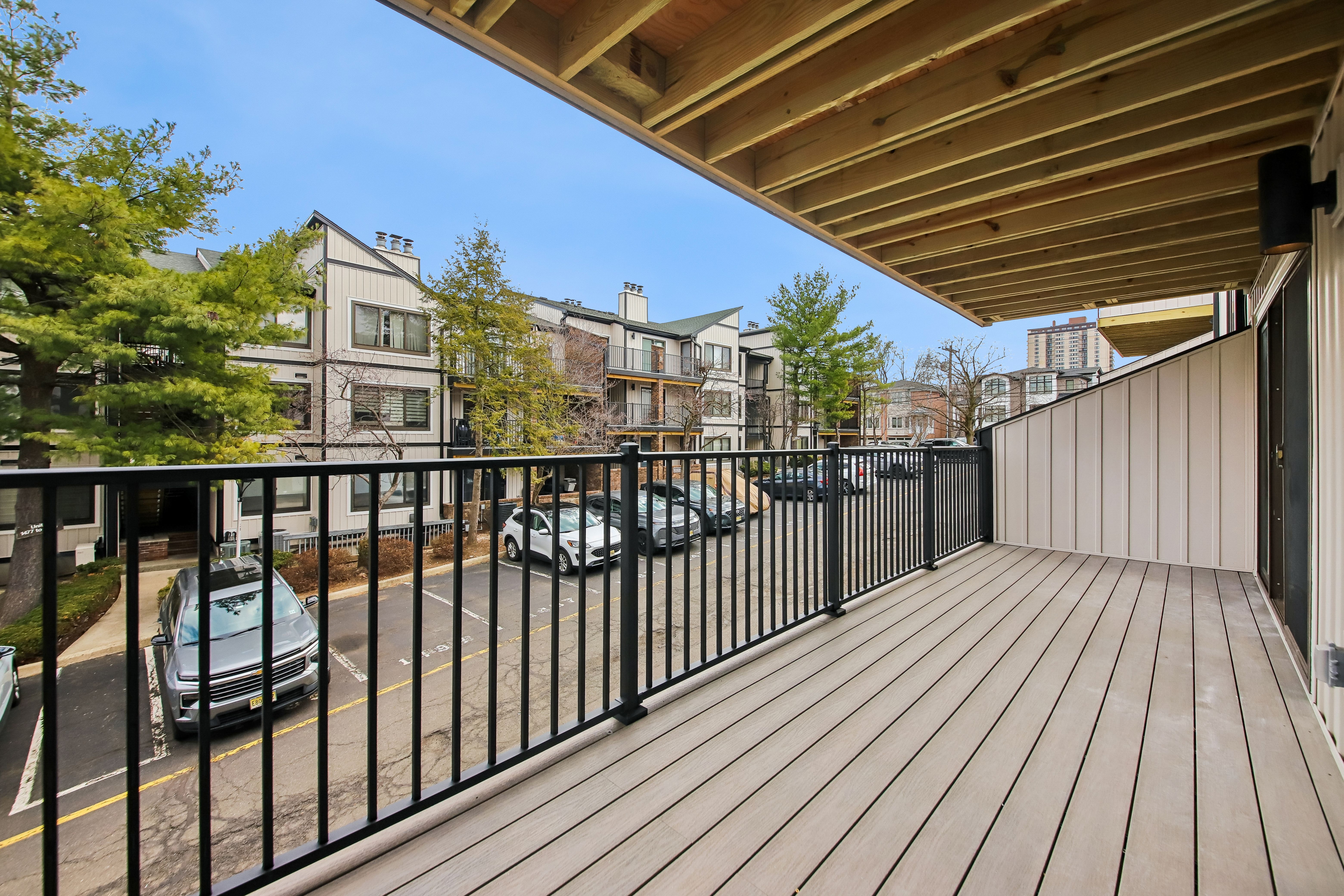 1431 John Street 