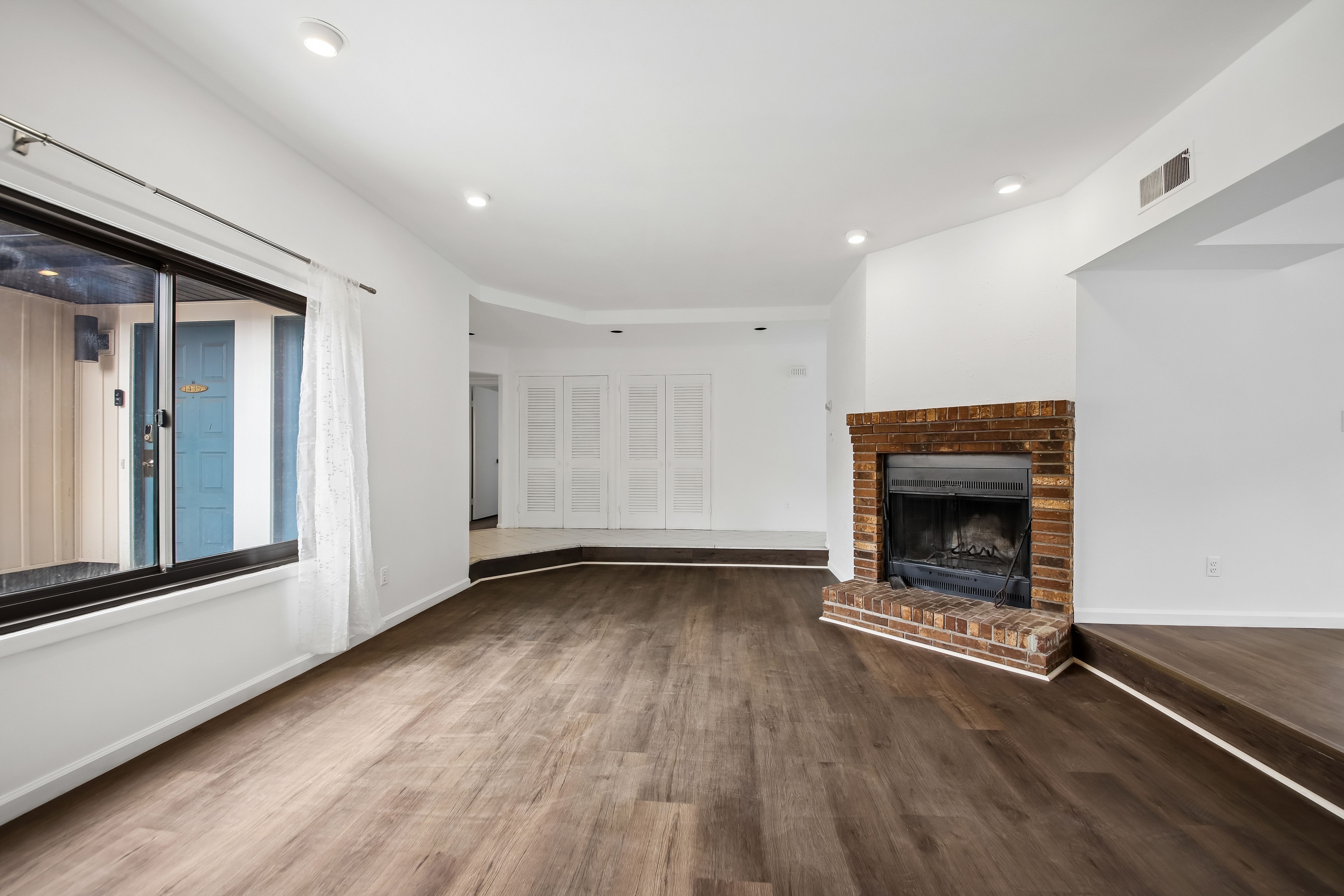 1431 John Street 